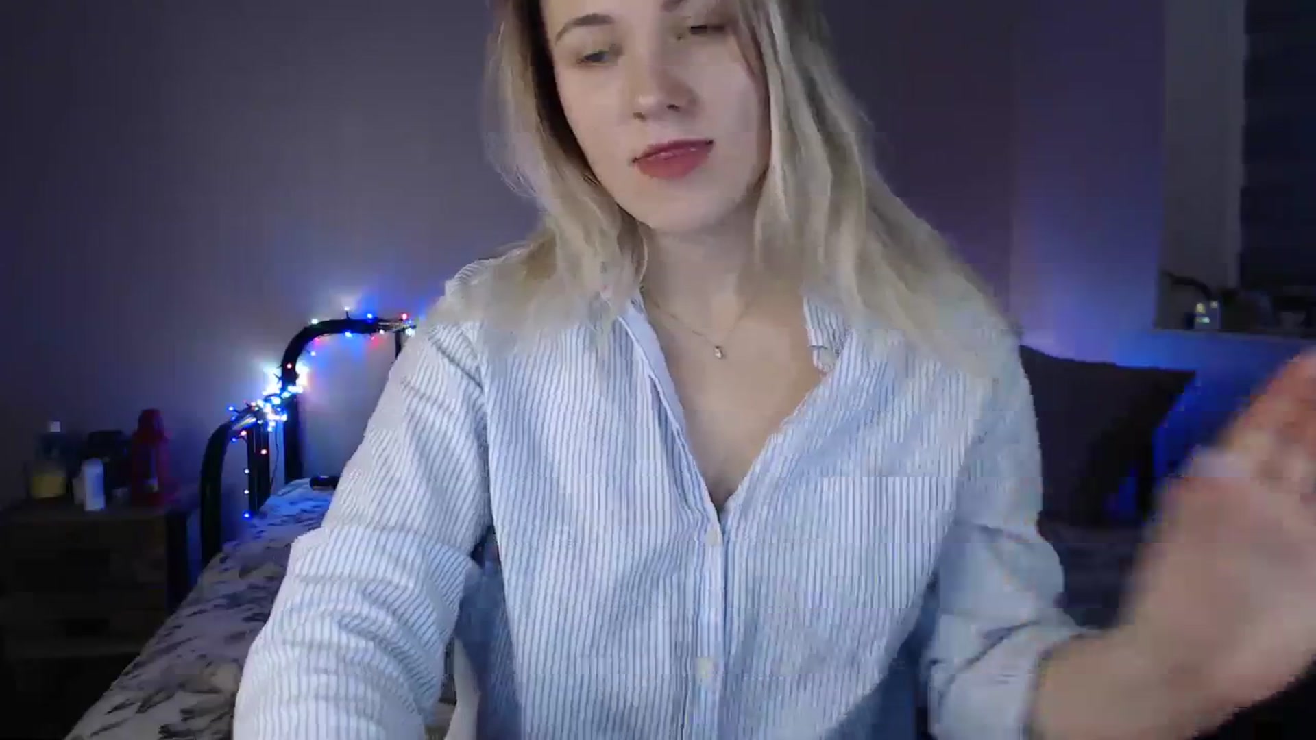 Gallery image thumbnail from Li_lit's myfreecams stream on, 12/29/2023, 23:04 image 12 of 20