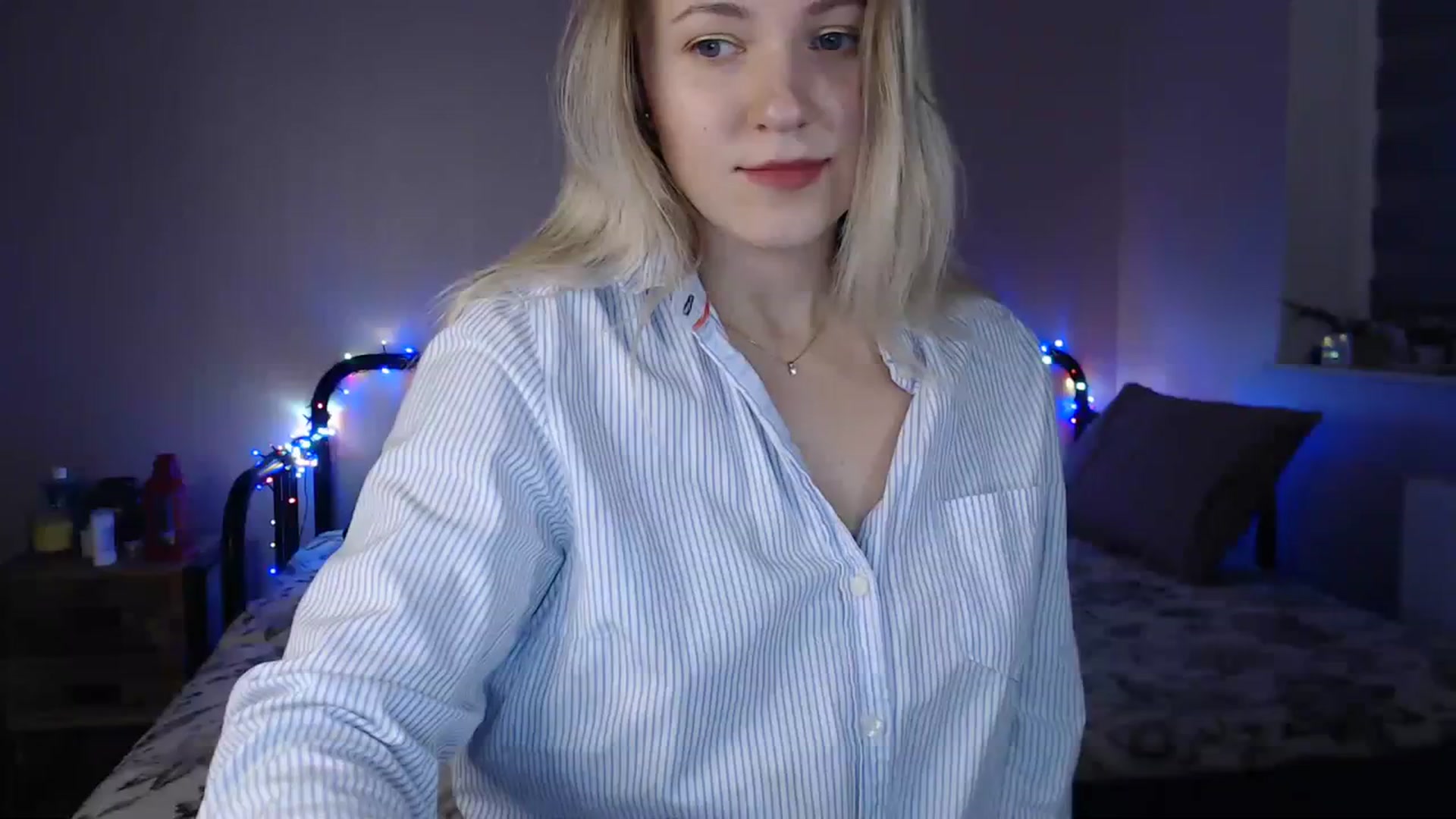 Gallery image thumbnail from Li_lit's myfreecams stream on, 12/29/2023, 23:04 image 10 of 20