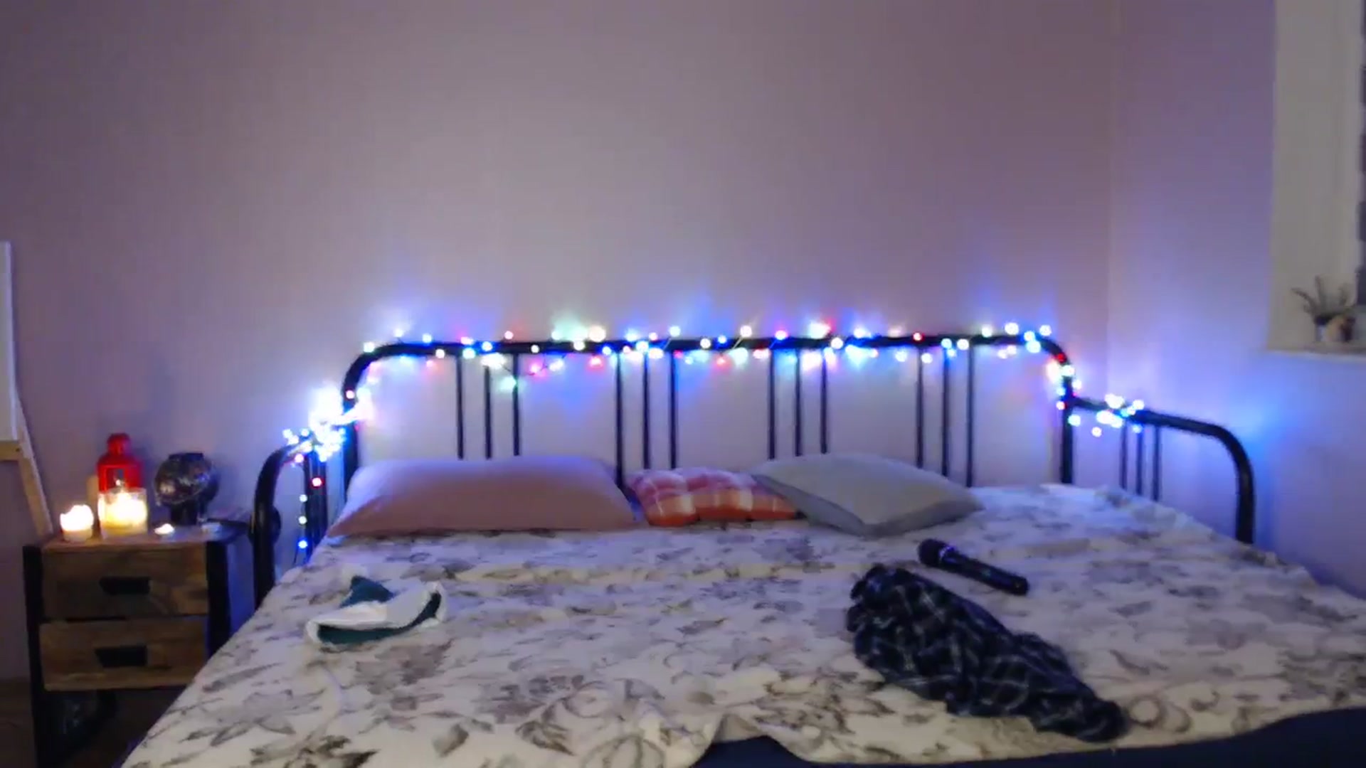 Gallery image thumbnail from Li_lit's myfreecams stream on, 01/09/2024, 24:03 image 12 of 20