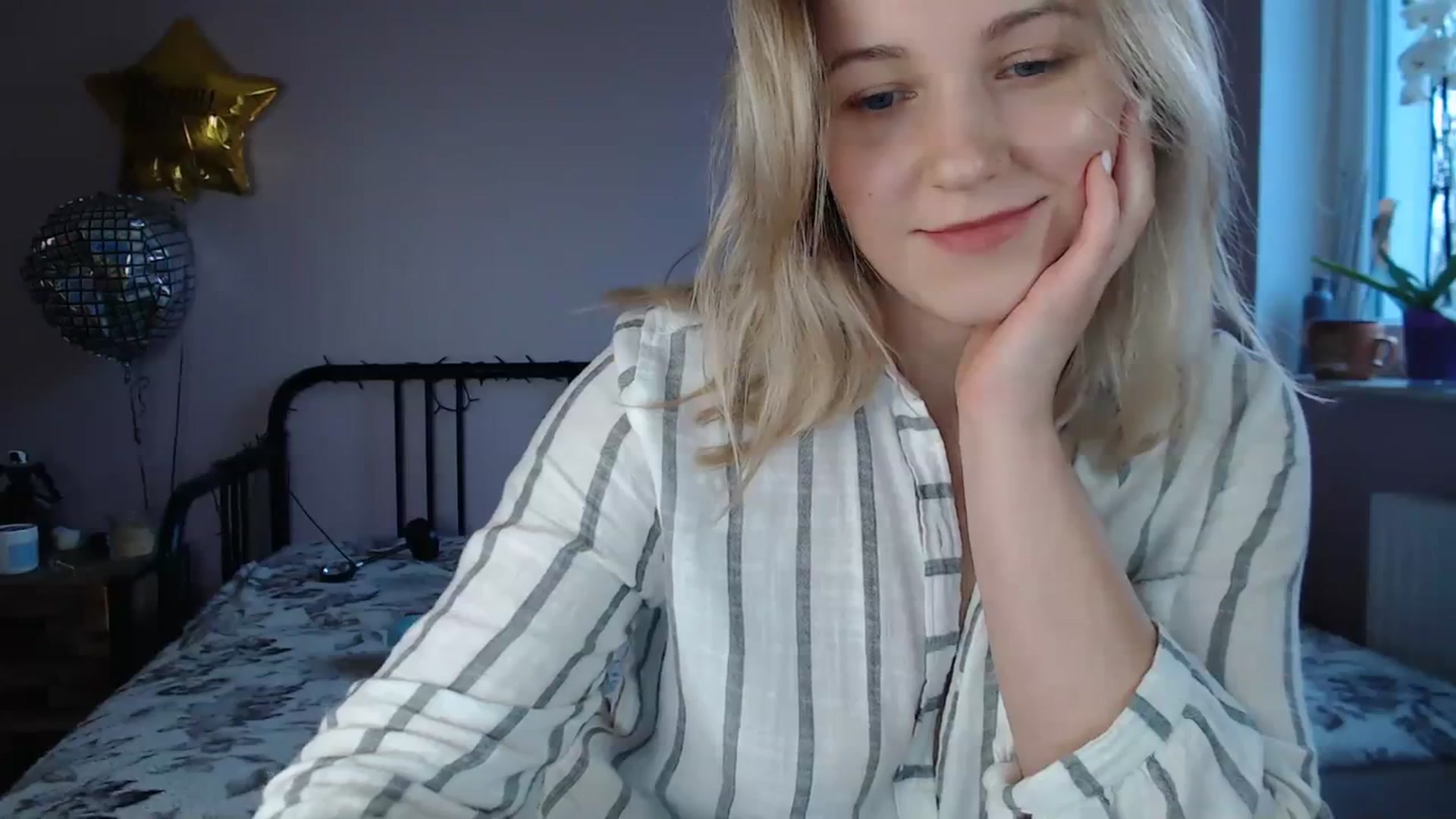 Gallery image thumbnail from Li_lit's myfreecams stream on, 02/23/2024, 16:05 image 10 of 20