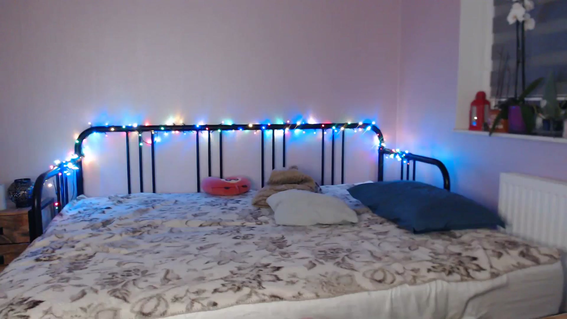 Gallery image thumbnail from Li_lit's myfreecams stream on, 03/26/2024, 22:27 image 6 of 20