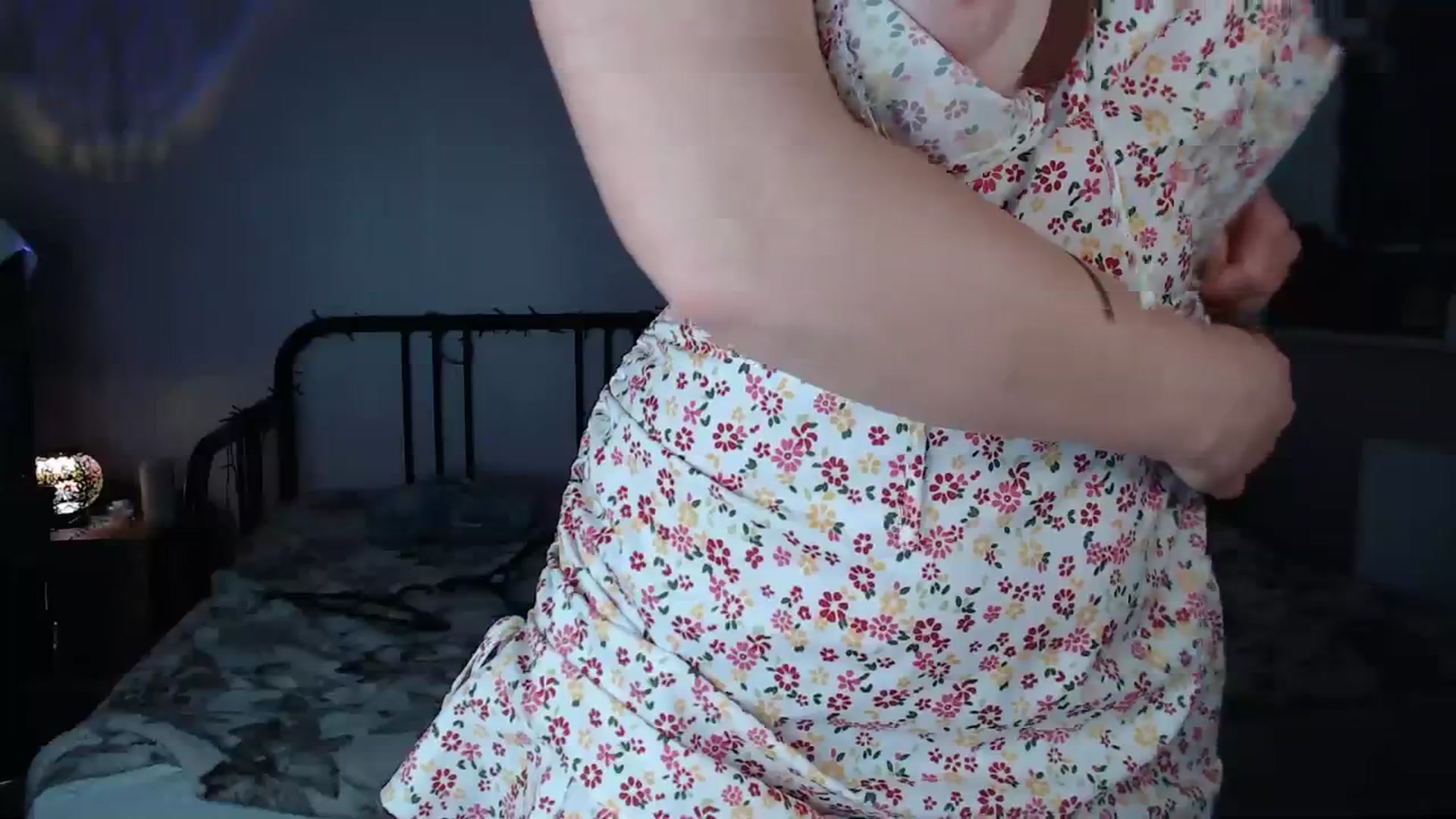 Gallery image thumbnail from Li_lit's myfreecams stream on, 04/06/2024, 23:42 image 17 of 20