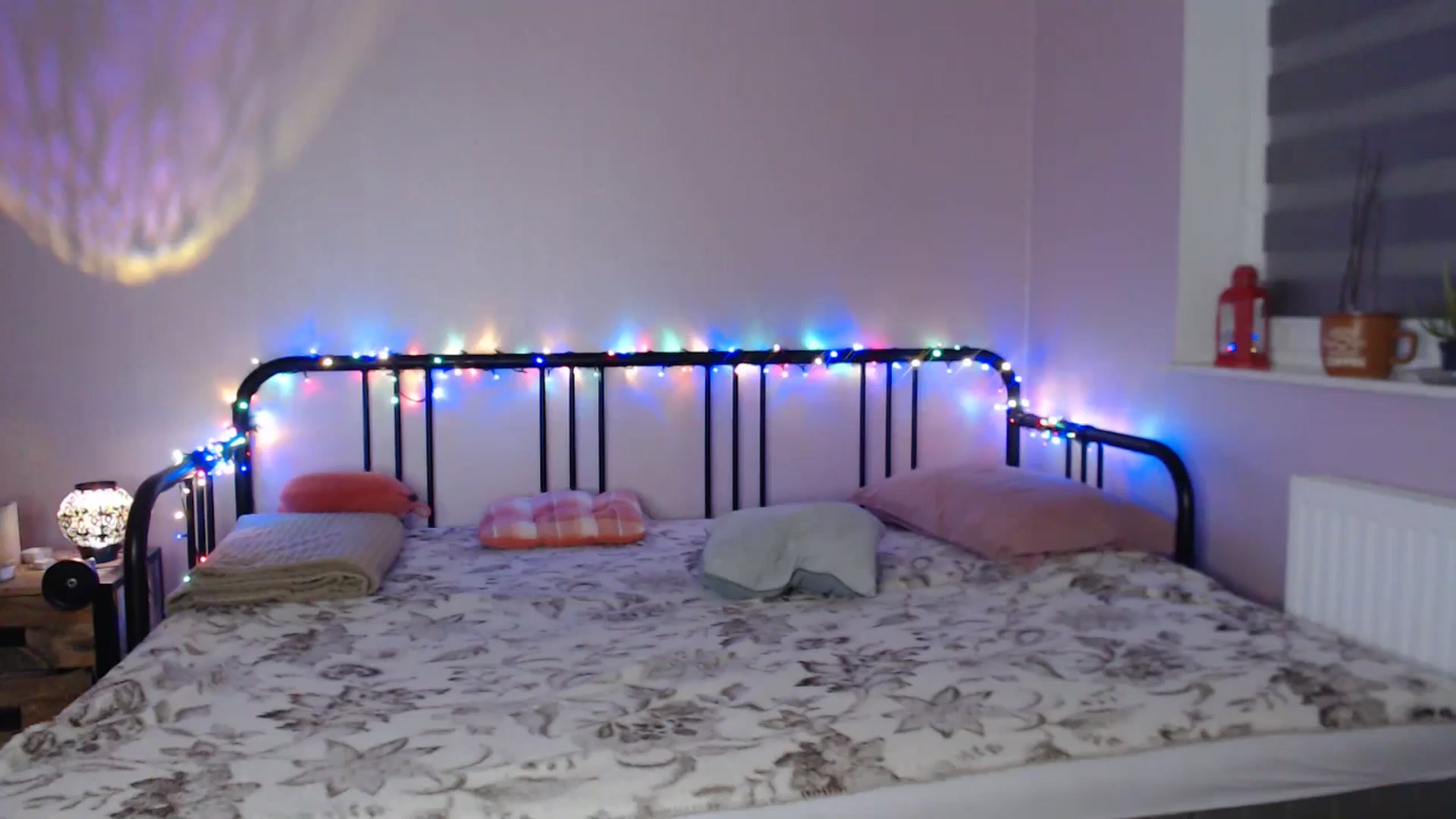 Gallery image thumbnail from Li_lit's myfreecams stream on, 04/24/2024, 23:10 image 6 of 20
