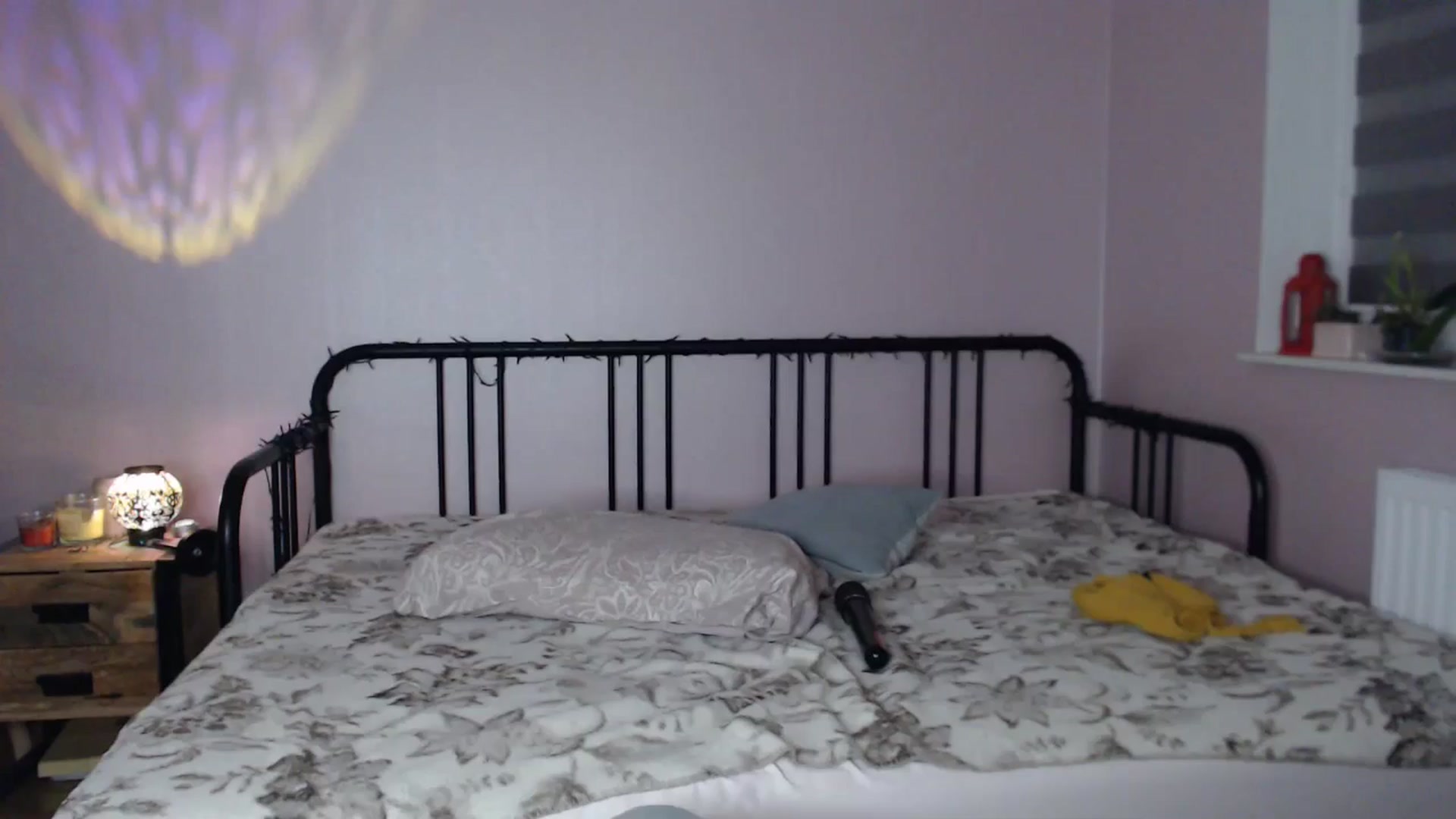Gallery image thumbnail from Li_lit's myfreecams stream on, 05/25/2024, 23:10 image 9 of 20