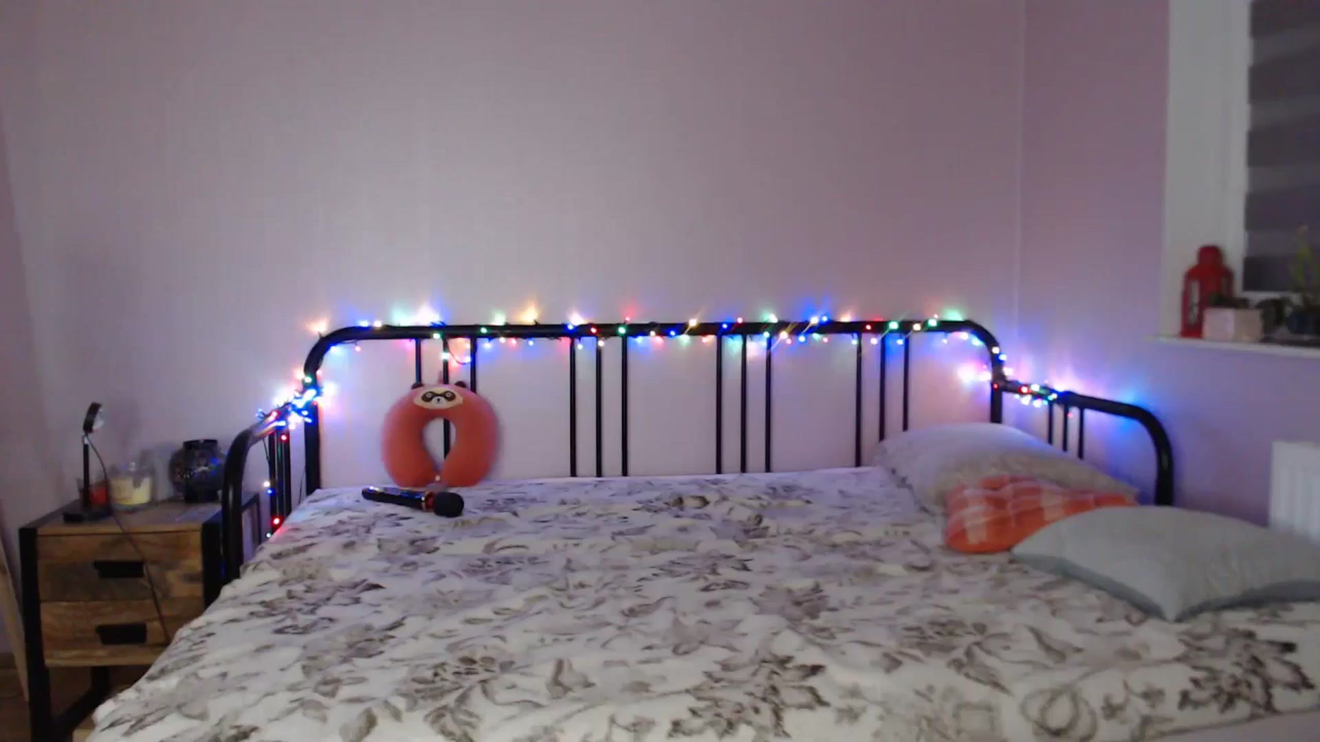 Gallery image thumbnail from Li_lit's myfreecams stream on, 05/27/2024, 22:17 image 15 of 20