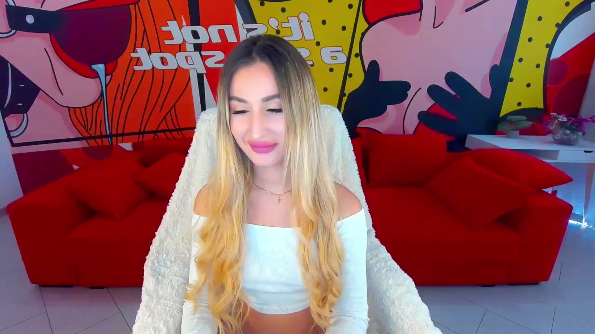 Gallery image thumbnail from LiaBrazzer's myfreecams stream on, 12/04/2022, 11:12 image 10 of 20