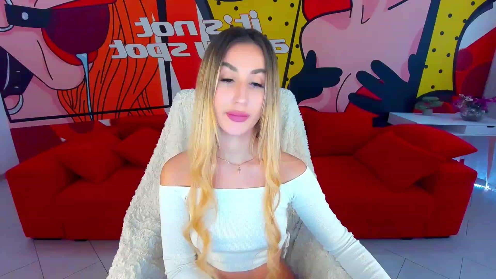 Gallery image thumbnail from LiaBrazzer's myfreecams stream on, 12/04/2022, 11:12 image 8 of 20