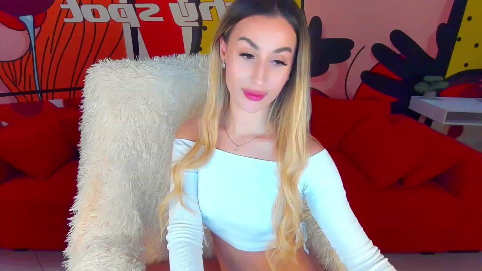 Gallery image thumbnail from LiaBrazzer's myfreecams stream on, 12/04/2022, 15:46 image 15 of 20