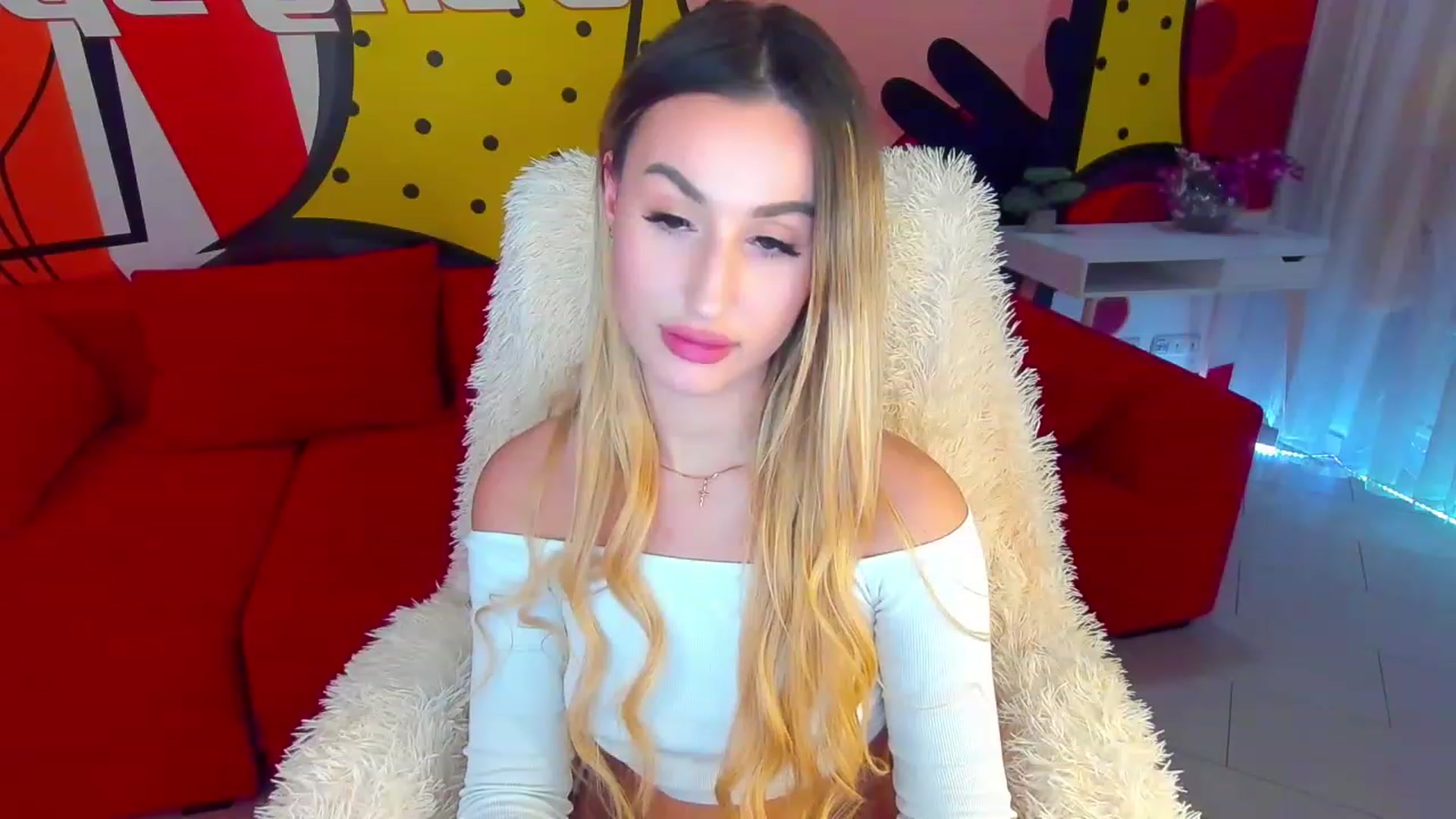 Gallery image thumbnail from LiaBrazzer's myfreecams stream on, 12/04/2022, 19:03 image 4 of 20