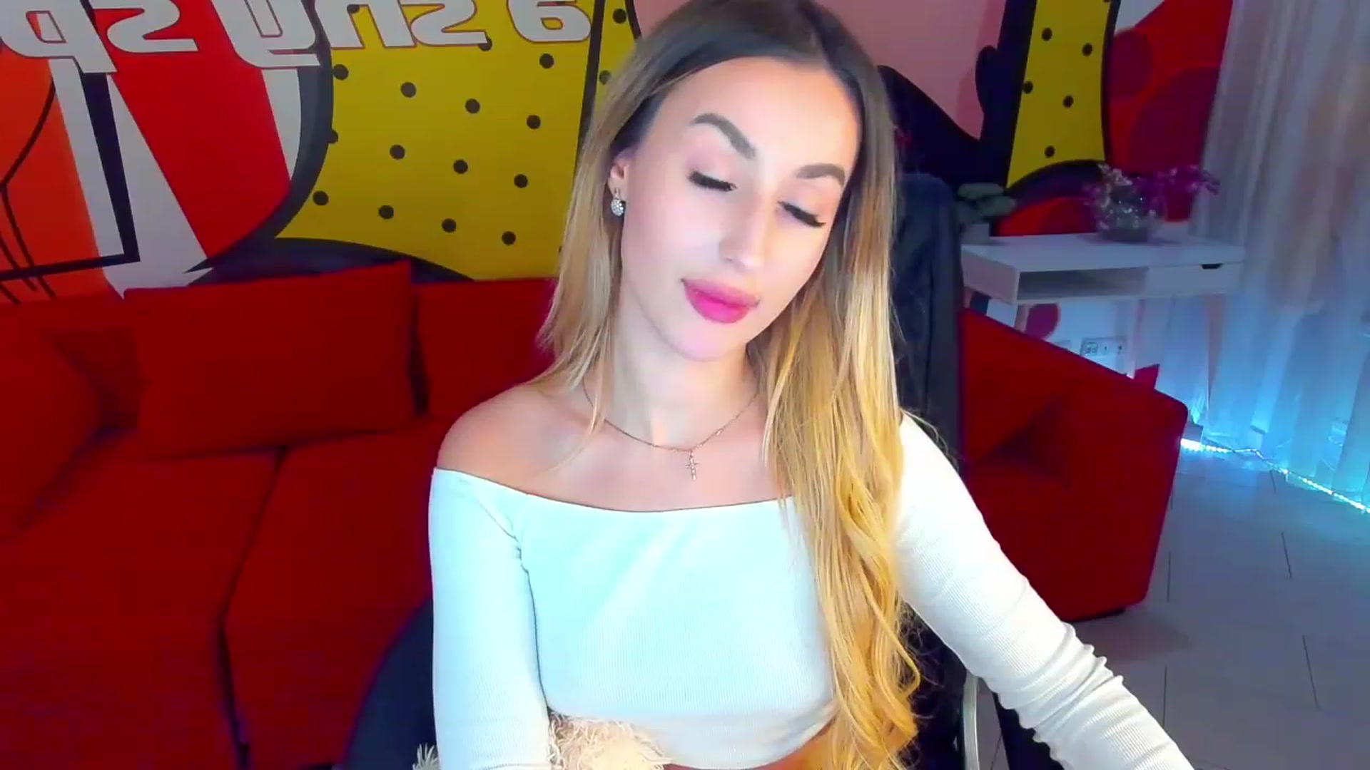 Gallery image thumbnail from LiaBrazzer's myfreecams stream on, 12/04/2022, 19:03 image 16 of 20