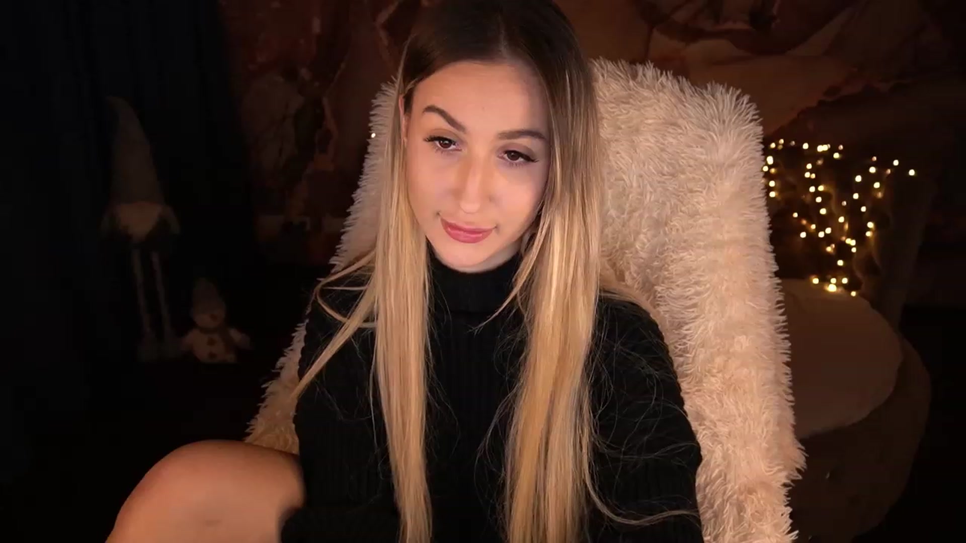 Gallery image thumbnail from LiaBrazzer's myfreecams stream on, 12/07/2022, 19:25 image 4 of 20
