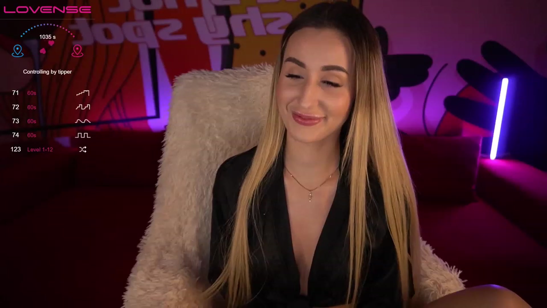 Gallery image thumbnail from LiaBrazzer's myfreecams stream on, 12/11/2022, 17:07 image 4 of 20