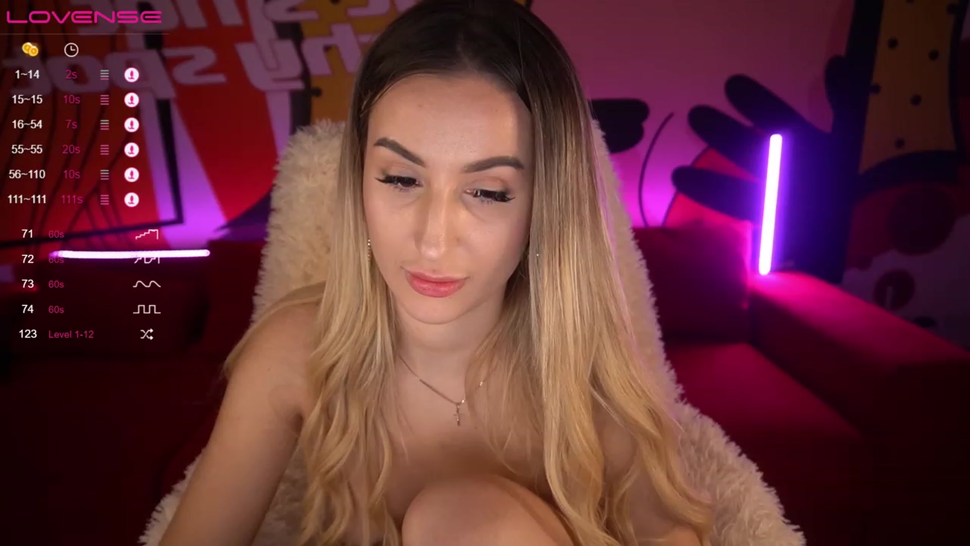 Gallery image thumbnail from LiaBrazzer's myfreecams stream on, 12/13/2022, 04:32 image 15 of 20