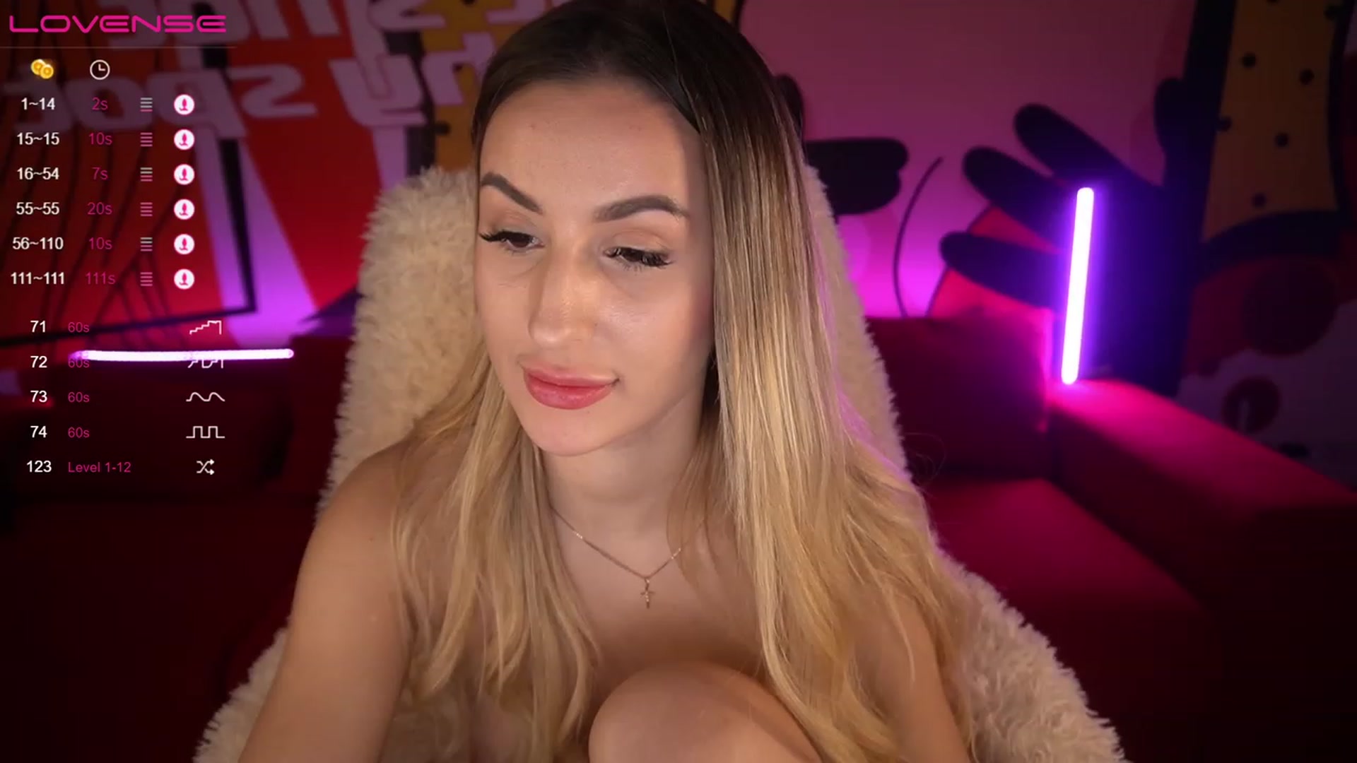 Gallery image thumbnail from LiaBrazzer's myfreecams stream on, 12/13/2022, 04:32 image 14 of 20