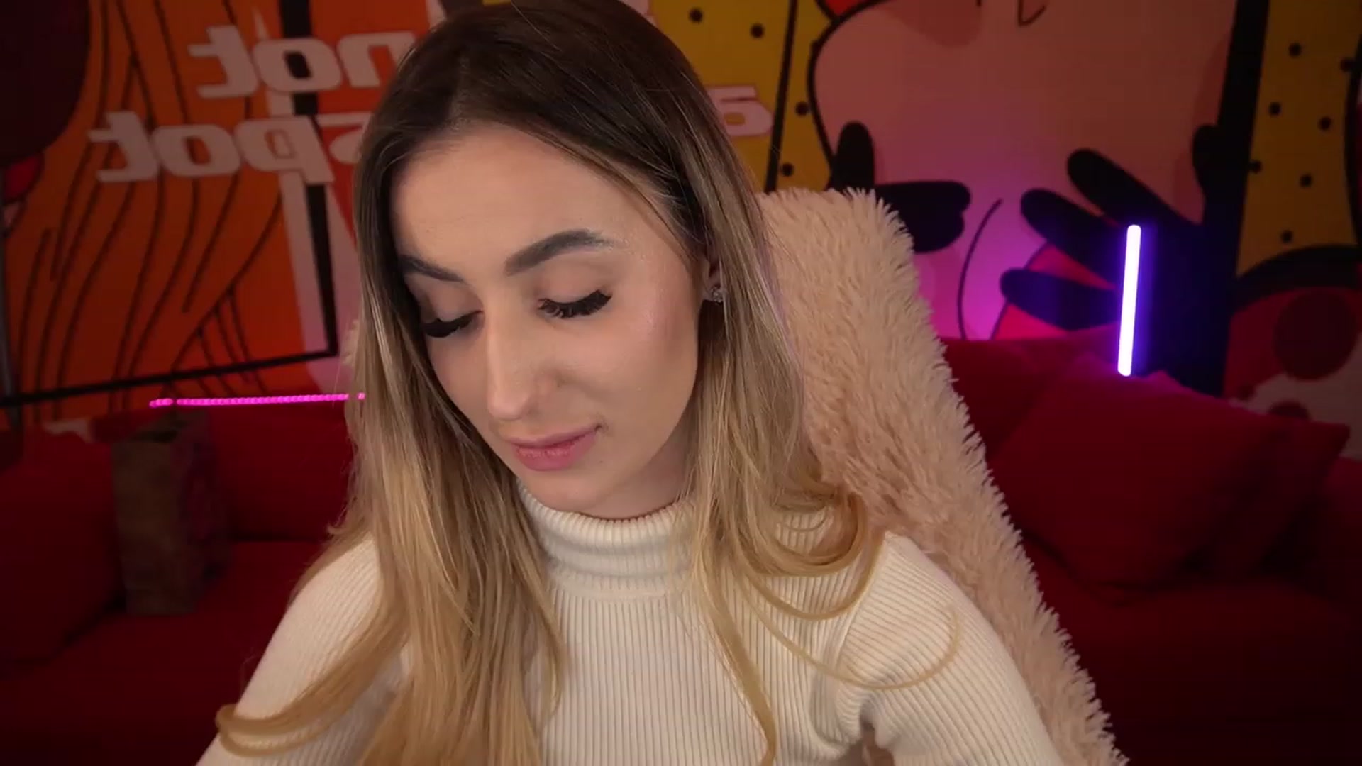 Gallery image thumbnail from LiaBrazzer's myfreecams stream on, 12/28/2022, 19:22 image 20 of 20