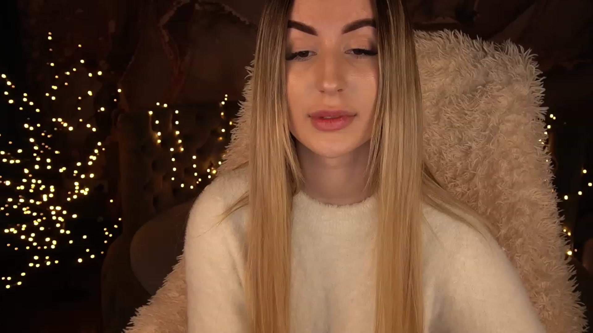 Gallery image thumbnail from LiaBrazzer's myfreecams stream on, 01/06/2023, 15:16 image 5 of 20