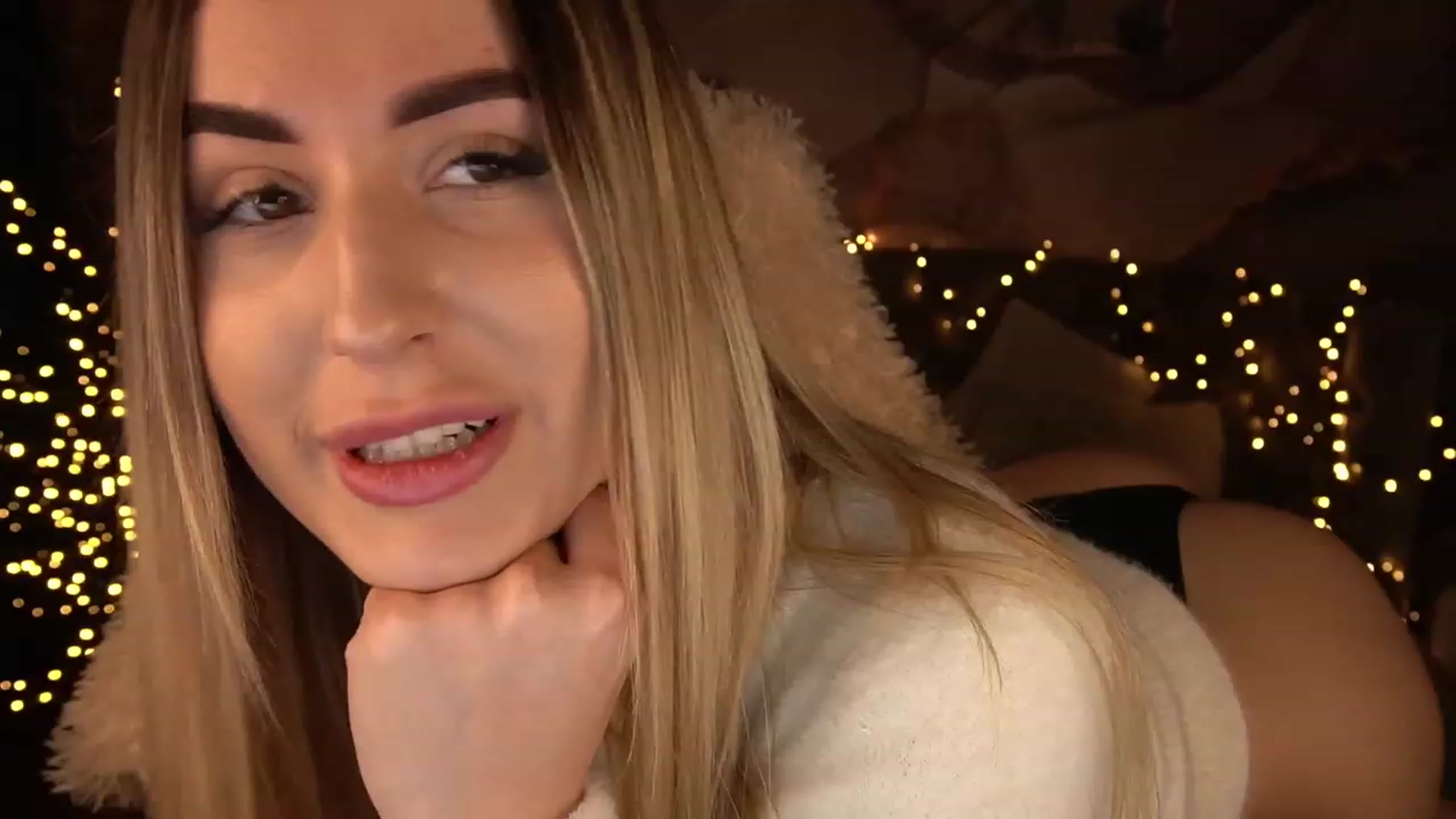 Gallery image thumbnail from LiaBrazzer's myfreecams stream on, 01/06/2023, 15:16 image 2 of 20