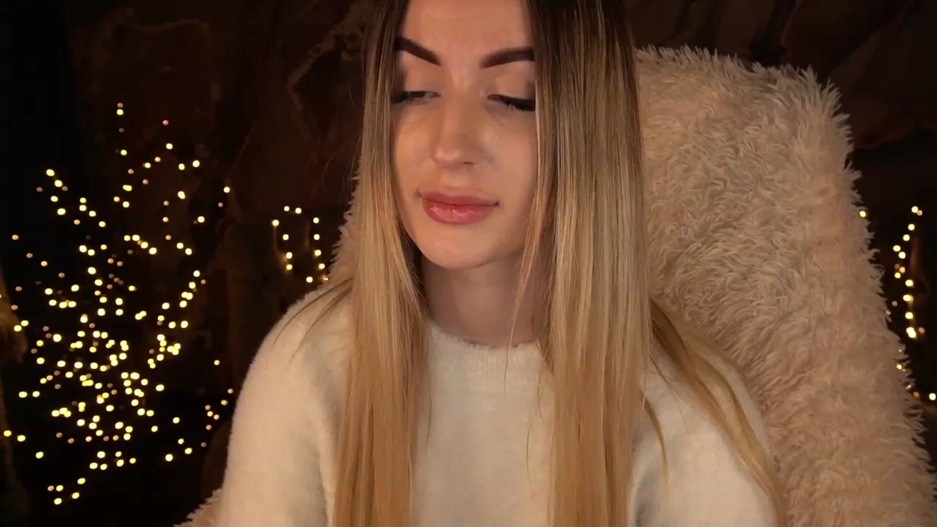 Gallery image thumbnail from LiaBrazzer's myfreecams stream on, 01/06/2023, 16:41 image 9 of 20