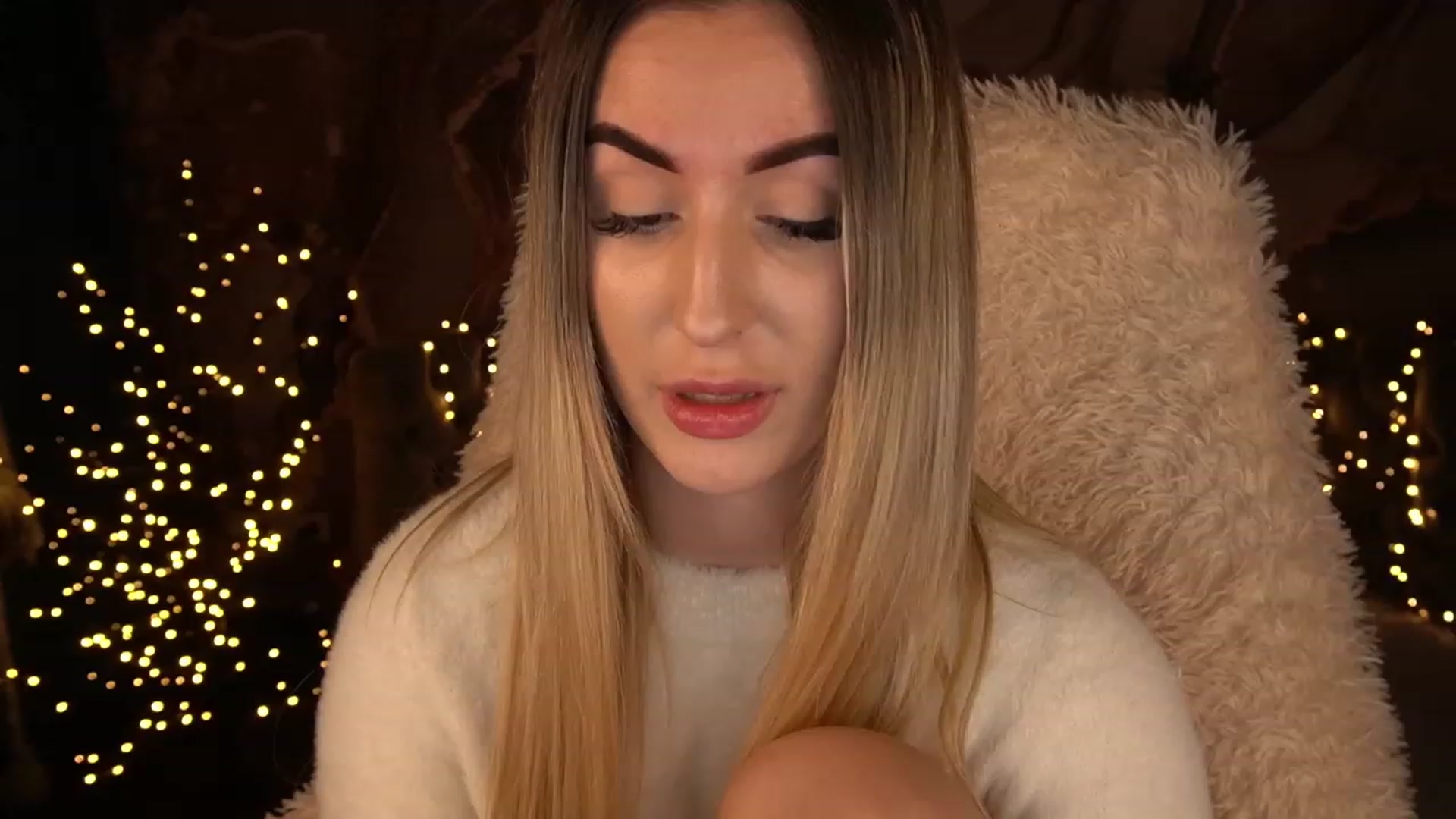 Gallery image thumbnail from LiaBrazzer's myfreecams stream on, 01/06/2023, 16:41 image 17 of 20