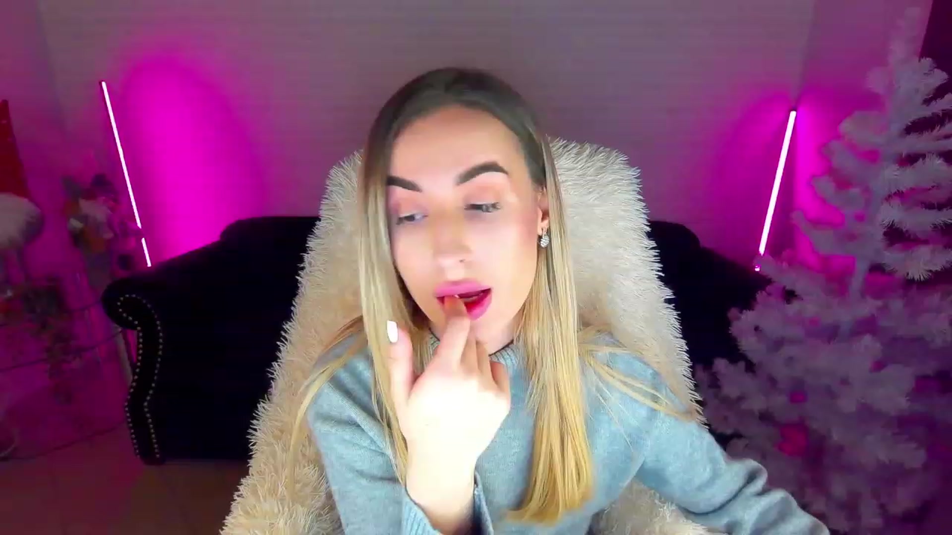 Gallery image thumbnail from LiaBrazzer's myfreecams stream on, 01/09/2023, 08:57 image 3 of 20