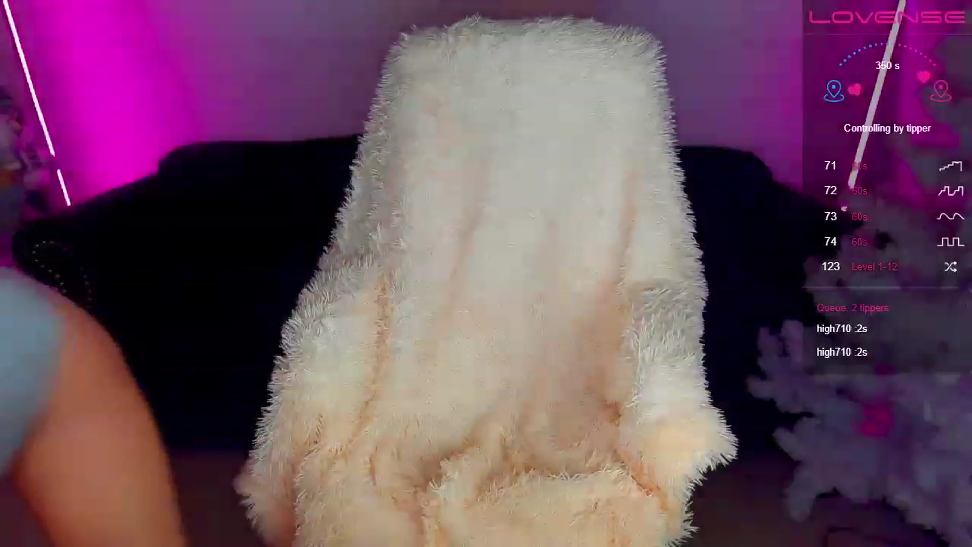 Gallery image thumbnail from LiaBrazzer's myfreecams stream on, 01/09/2023, 08:57 image 15 of 20