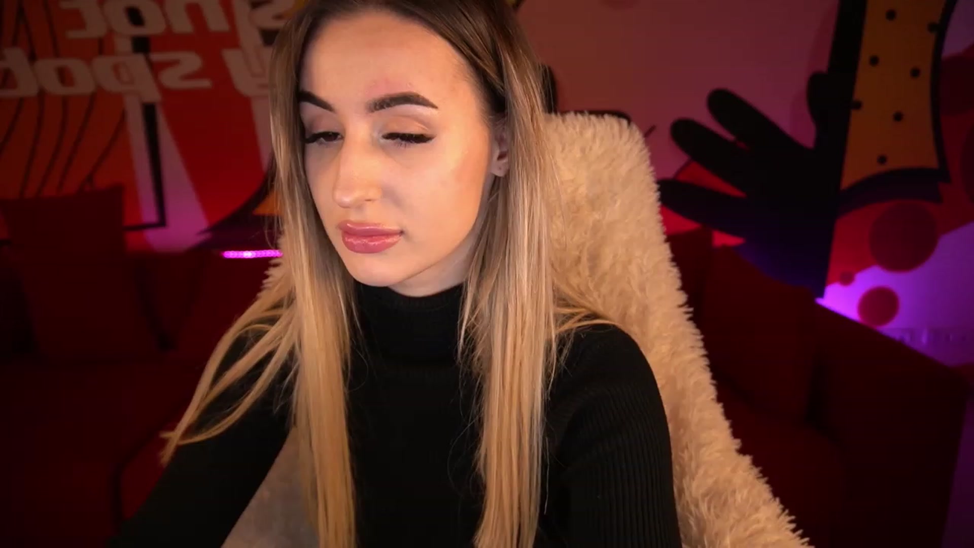 Gallery image thumbnail from LiaBrazzer's myfreecams stream on, 01/10/2023, 19:30 image 16 of 20