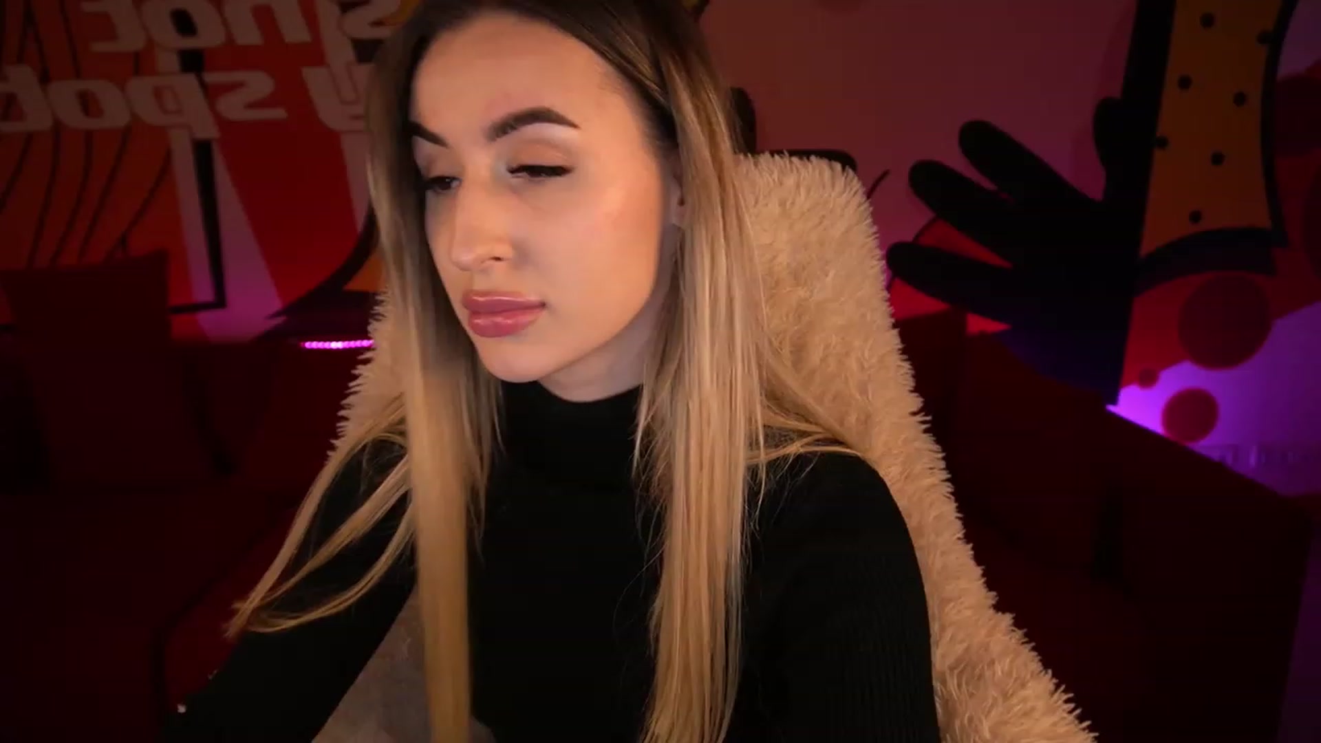 Gallery image thumbnail from LiaBrazzer's myfreecams stream on, 01/10/2023, 19:30 image 17 of 20