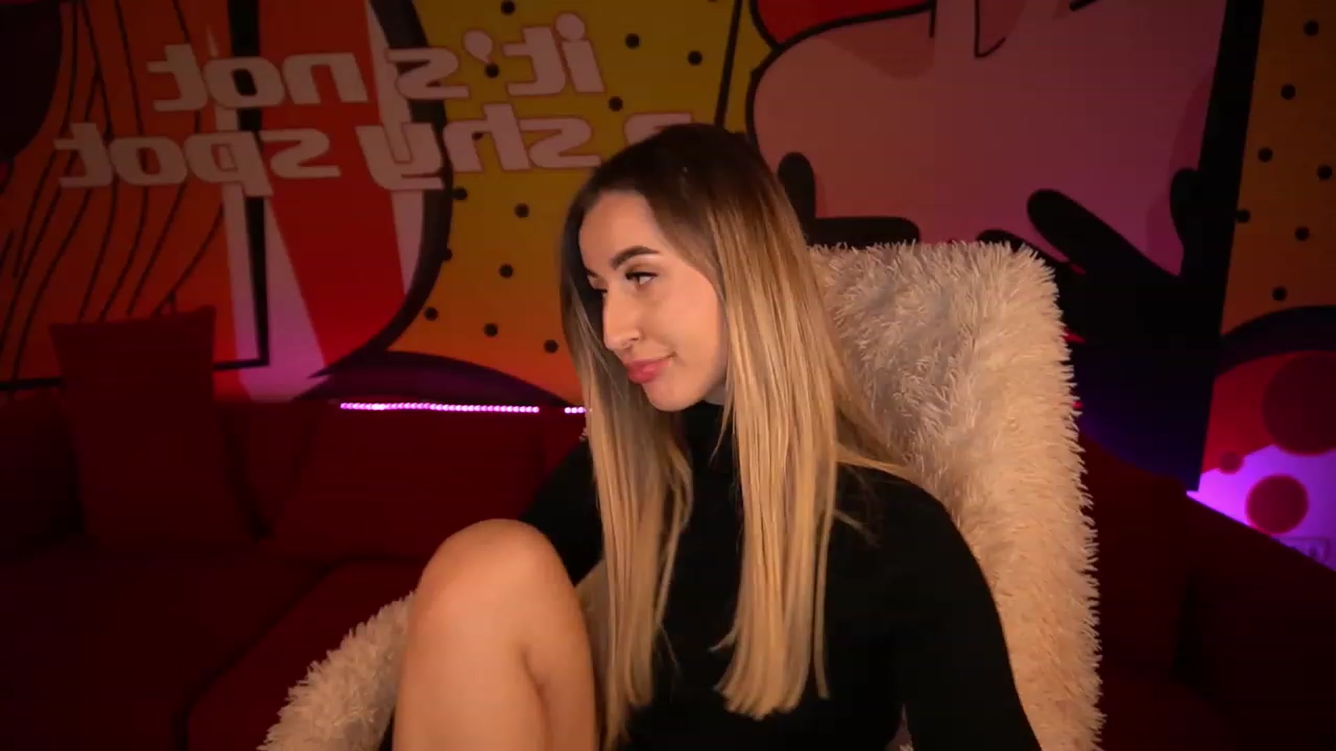 Gallery image thumbnail from LiaBrazzer's myfreecams stream on, 01/10/2023, 19:30 image 2 of 20