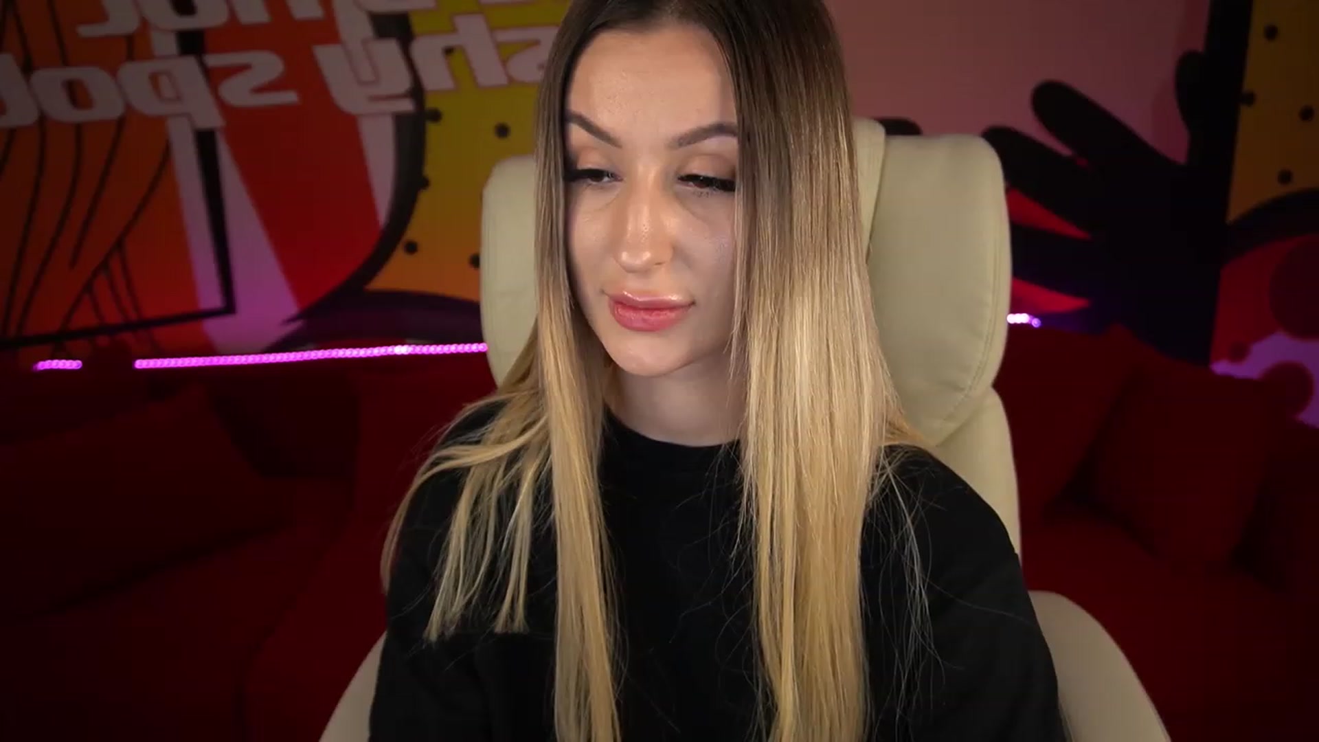 Gallery image thumbnail from LiaBrazzer's myfreecams stream on, 01/15/2023, 16:22 image 14 of 20