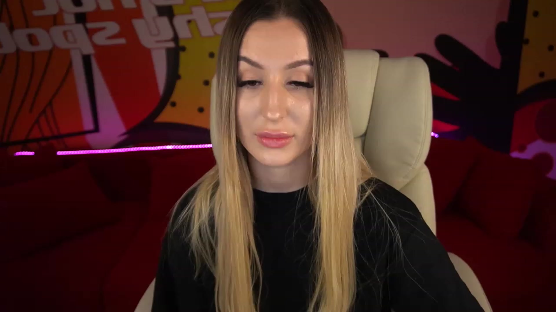 Gallery image thumbnail from LiaBrazzer's myfreecams stream on, 01/15/2023, 16:22 image 13 of 20