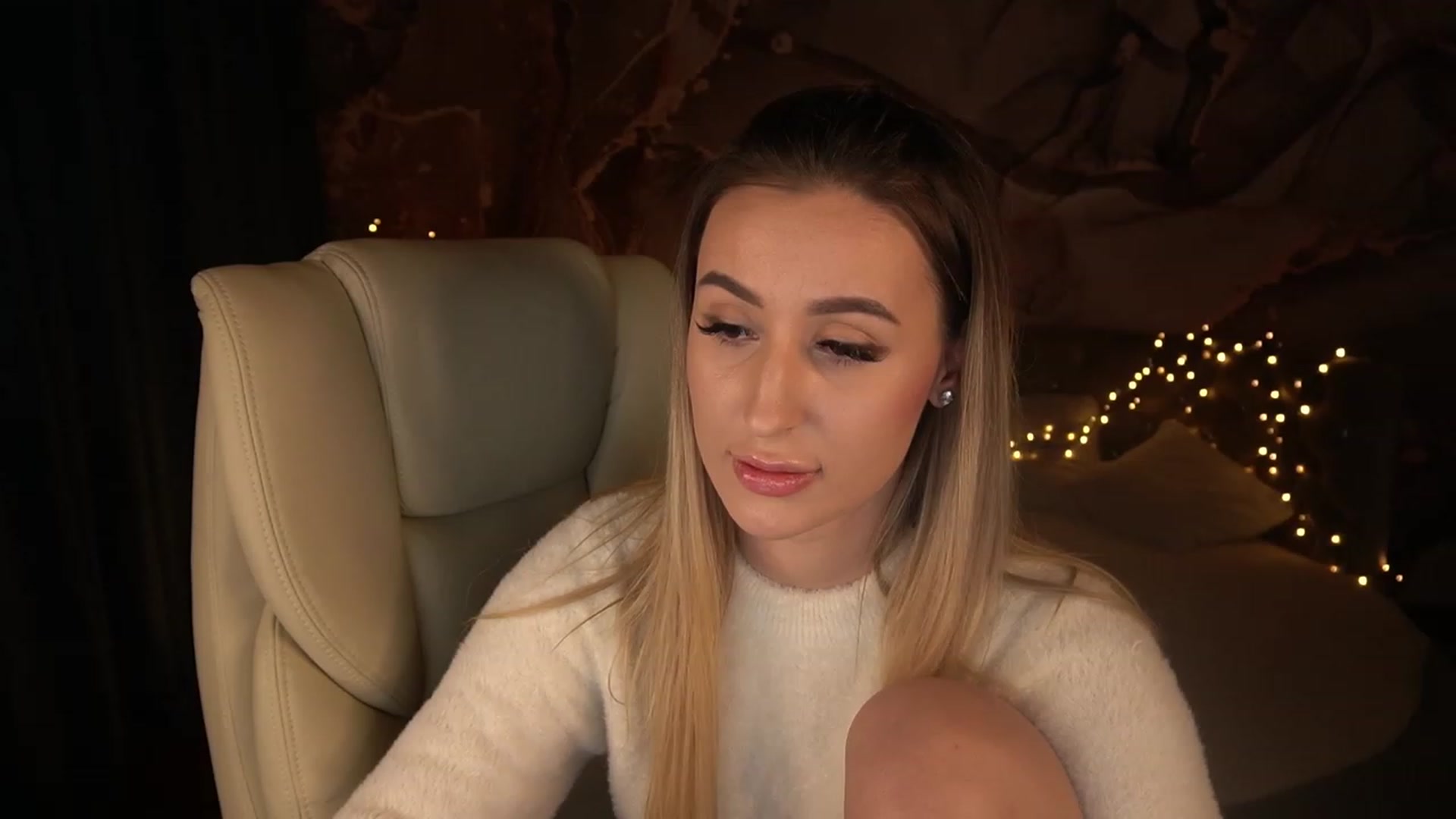 Gallery image thumbnail from LiaBrazzer's myfreecams stream on, 01/21/2023, 19:12 image 11 of 20