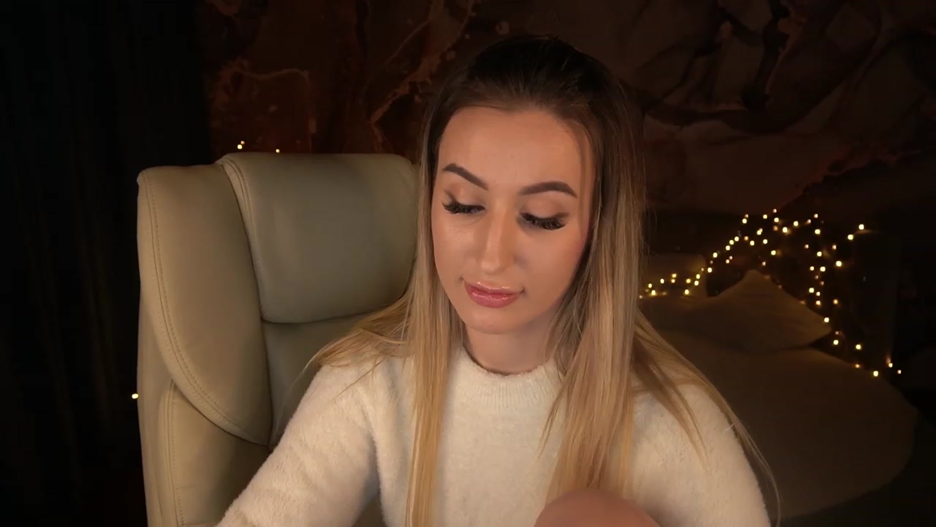 Gallery image thumbnail from LiaBrazzer's myfreecams stream on, 01/21/2023, 19:12 image 14 of 20