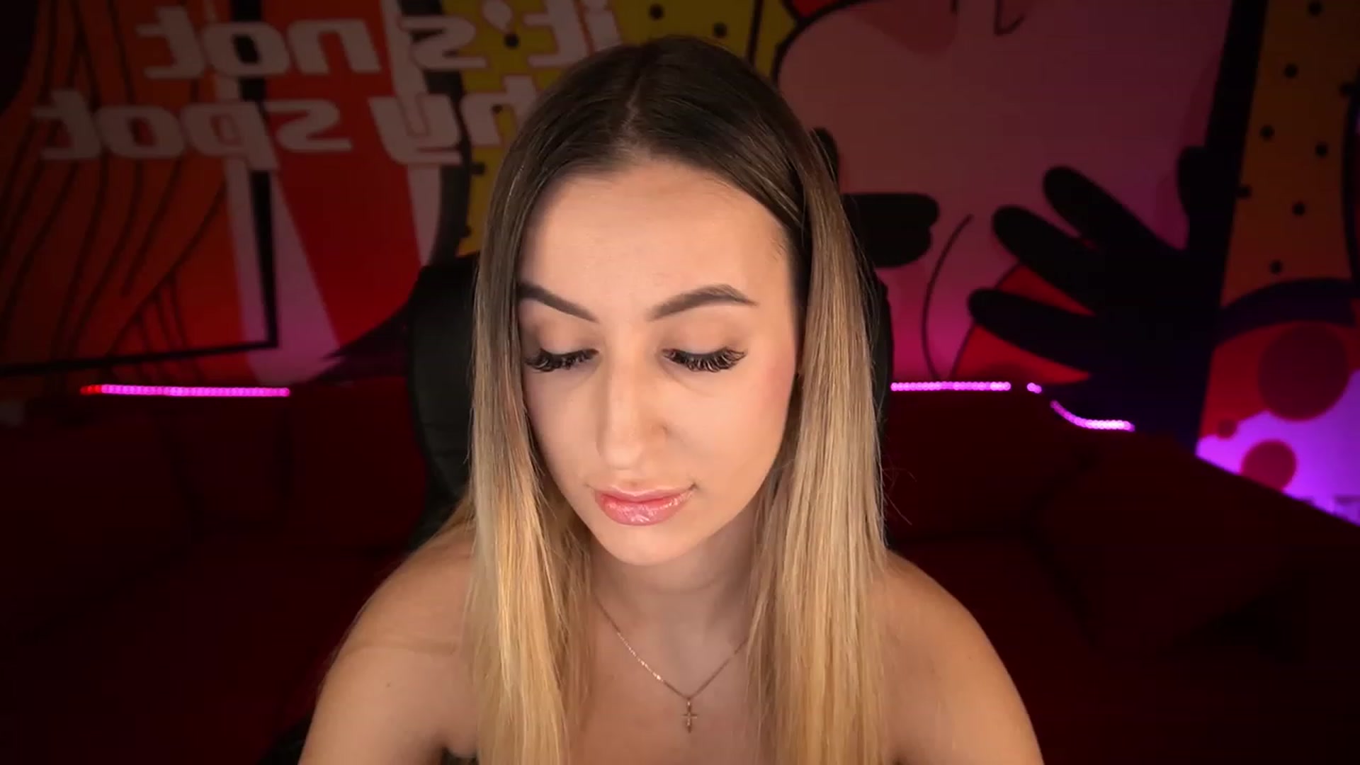 Gallery image thumbnail from LiaBrazzer's myfreecams stream on, 01/25/2023, 12:07 image 4 of 20