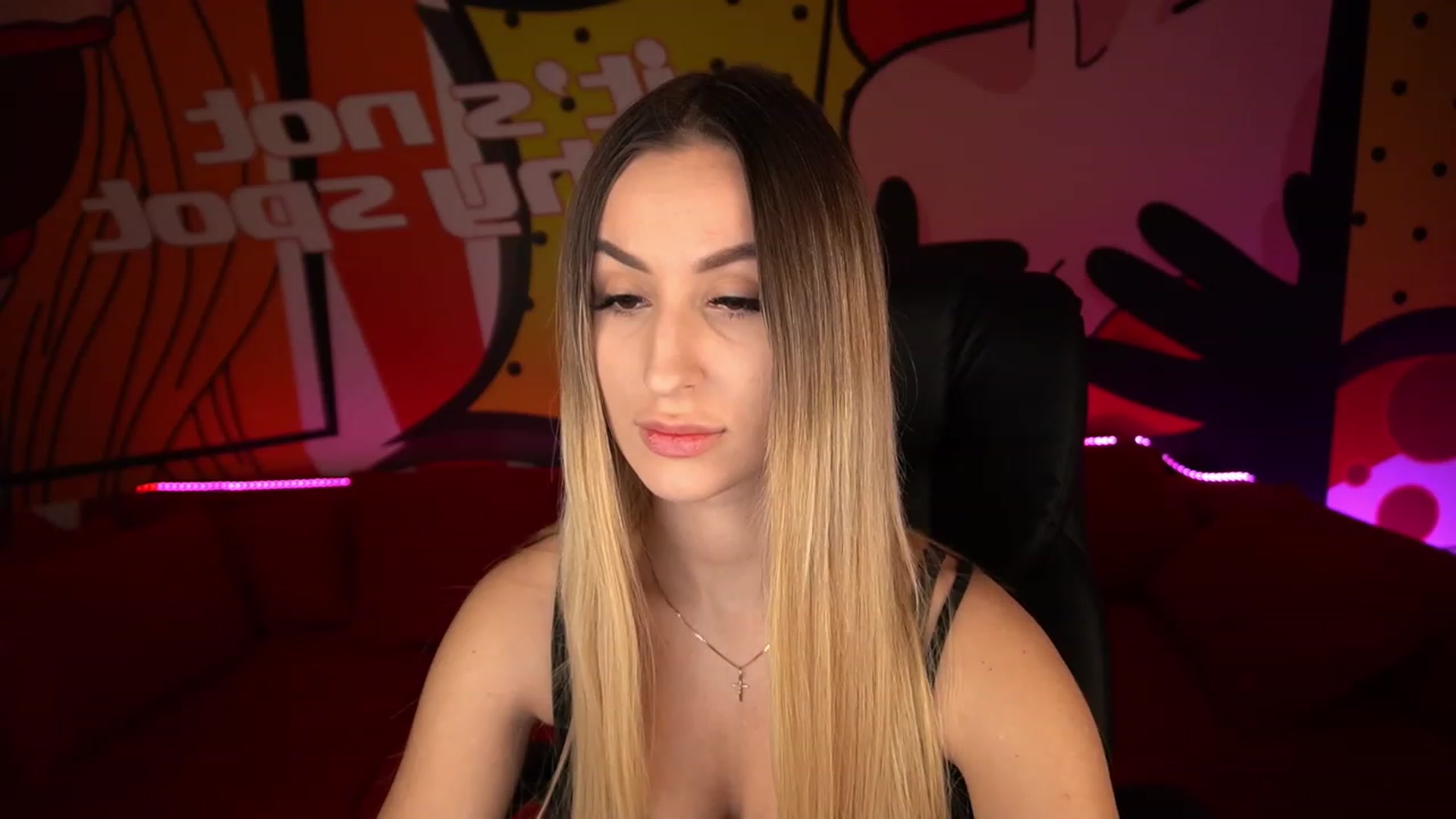 Gallery image thumbnail from LiaBrazzer's myfreecams stream on, 01/25/2023, 13:18 image 13 of 20