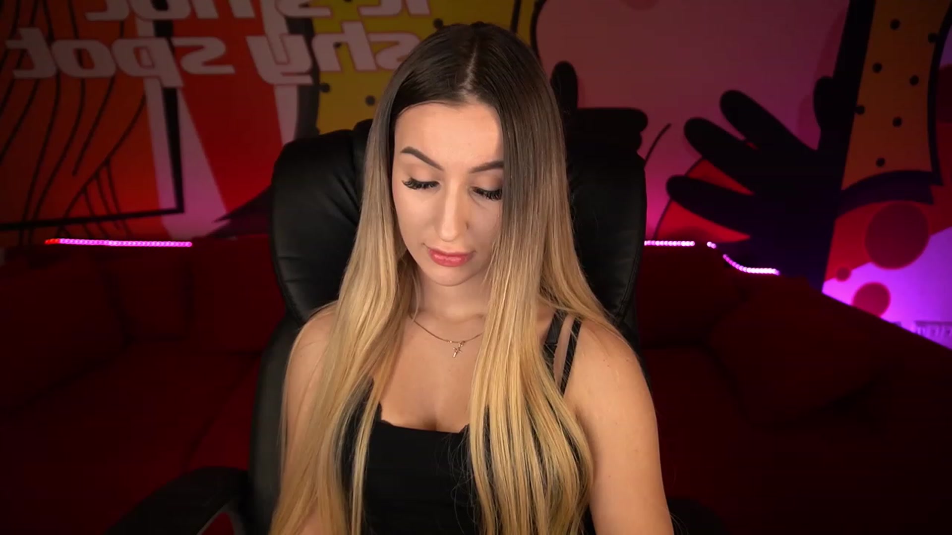 Gallery image thumbnail from LiaBrazzer's myfreecams stream on, 01/25/2023, 14:59 image 9 of 20