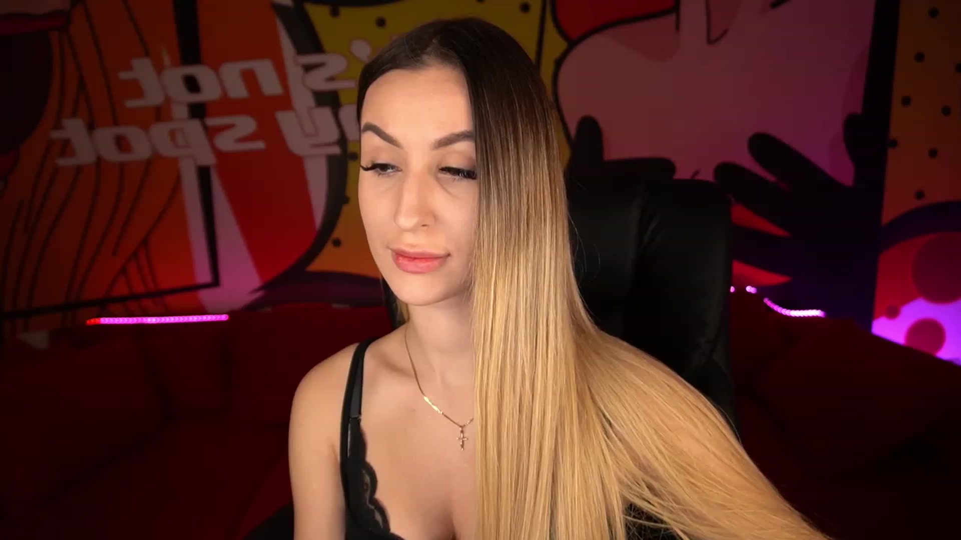Gallery image thumbnail from LiaBrazzer's myfreecams stream on, 01/25/2023, 14:59 image 2 of 20