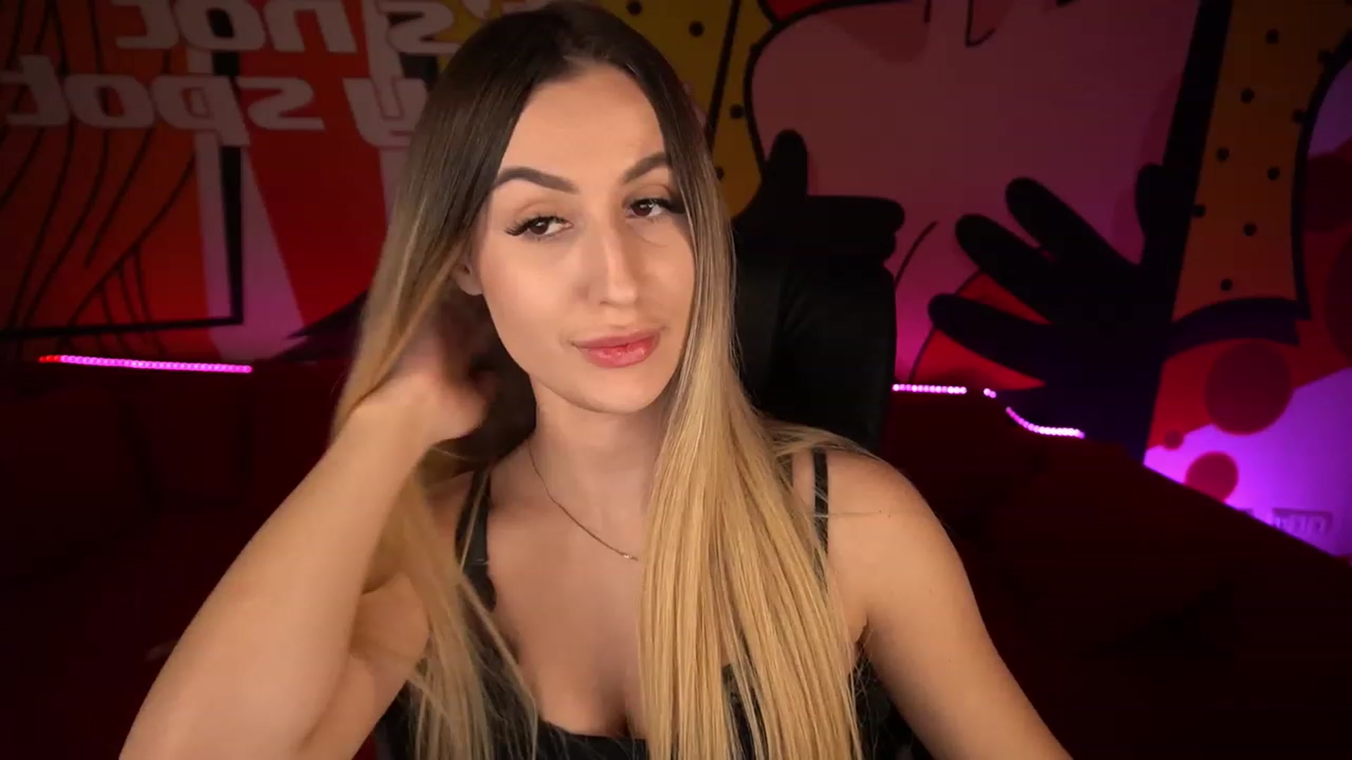 Gallery image thumbnail from LiaBrazzer's myfreecams stream on, 01/25/2023, 14:59 image 12 of 20