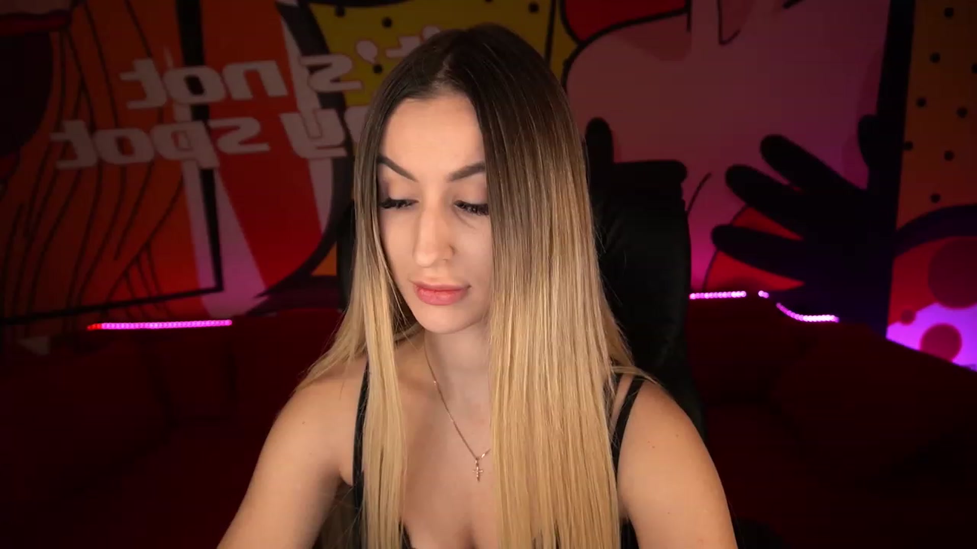 Gallery image thumbnail from LiaBrazzer's myfreecams stream on, 01/25/2023, 14:59 image 1 of 20