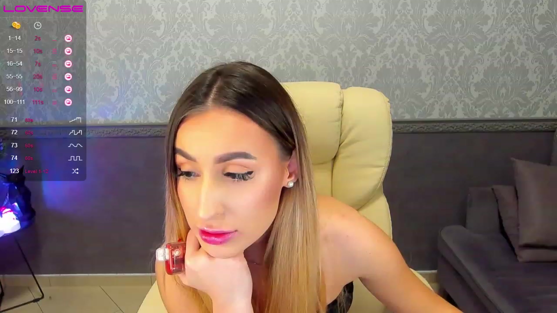 Gallery image thumbnail from LiaBrazzer's myfreecams stream on, 01/29/2023, 16:39 image 6 of 20