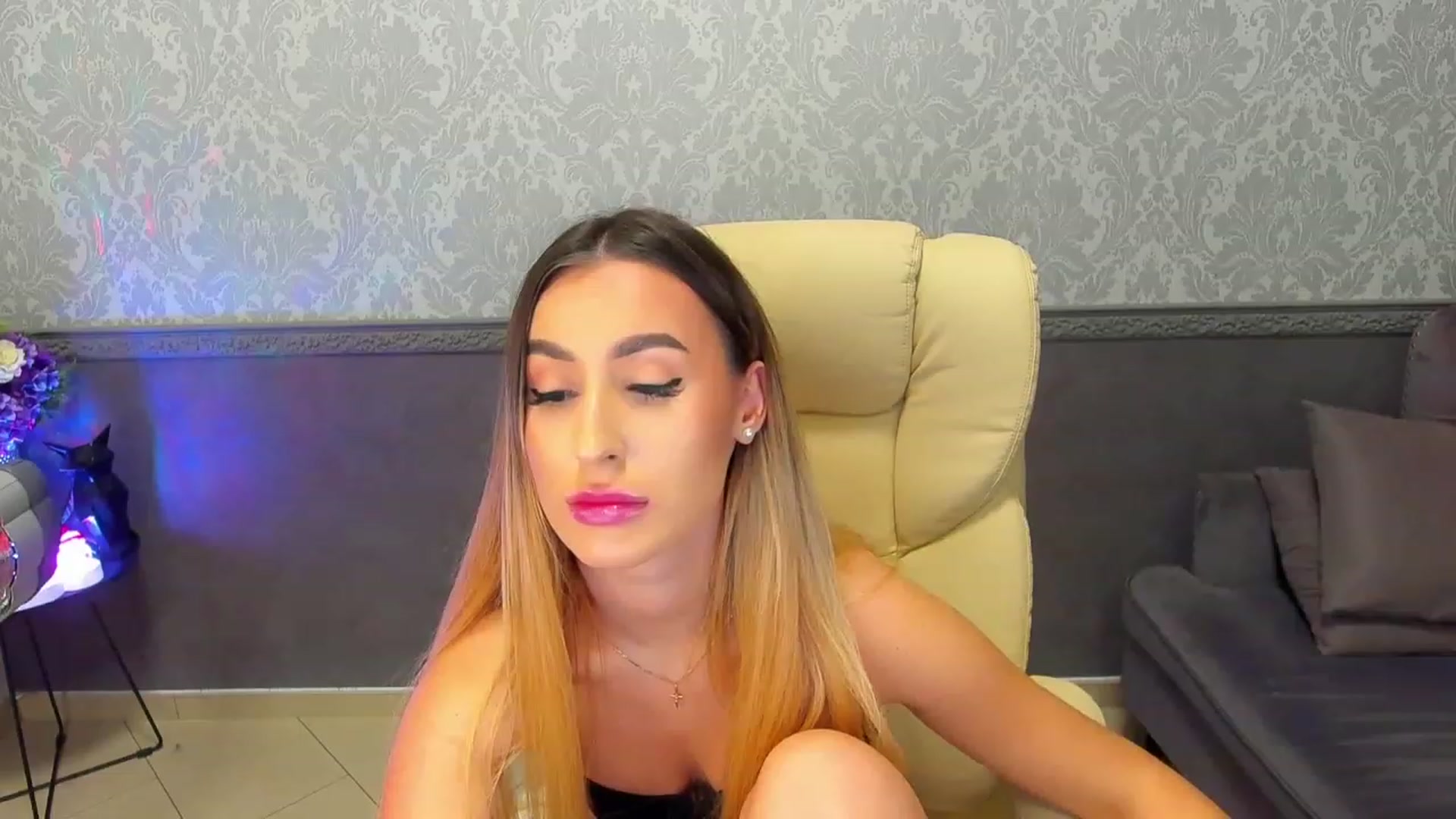 Gallery image thumbnail from LiaBrazzer's myfreecams stream on, 01/29/2023, 17:37 image 9 of 20