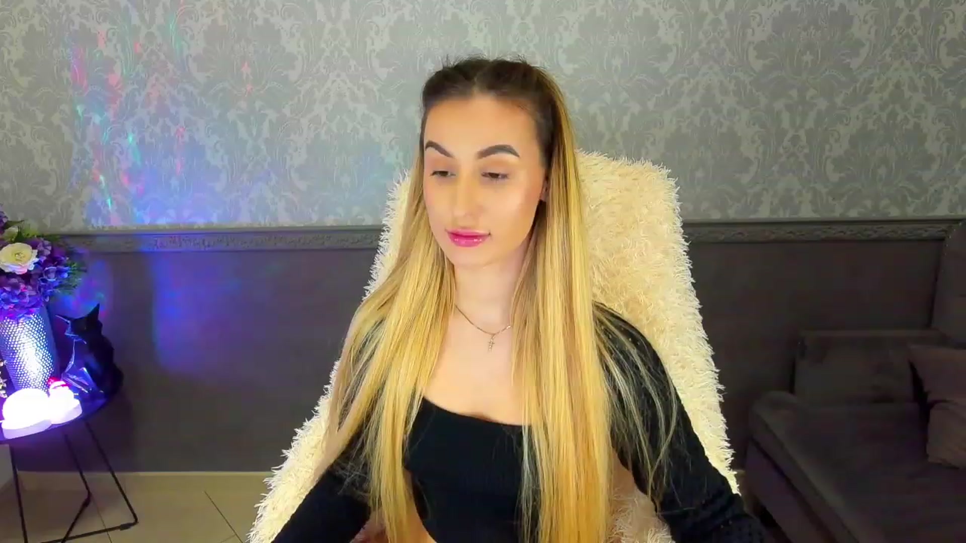 Gallery image thumbnail from LiaBrazzer's myfreecams stream on, 02/06/2023, 15:13 image 19 of 20