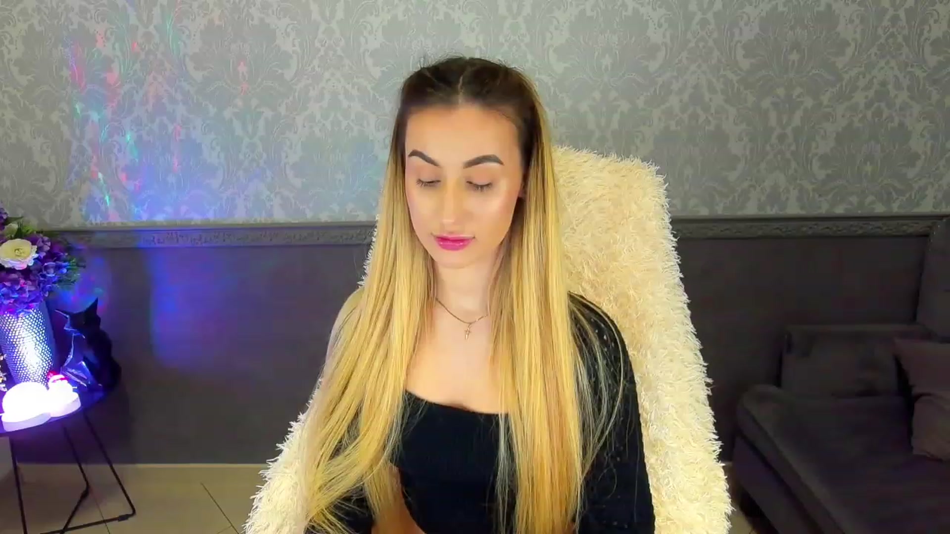 Gallery image thumbnail from LiaBrazzer's myfreecams stream on, 02/06/2023, 15:13 image 18 of 20