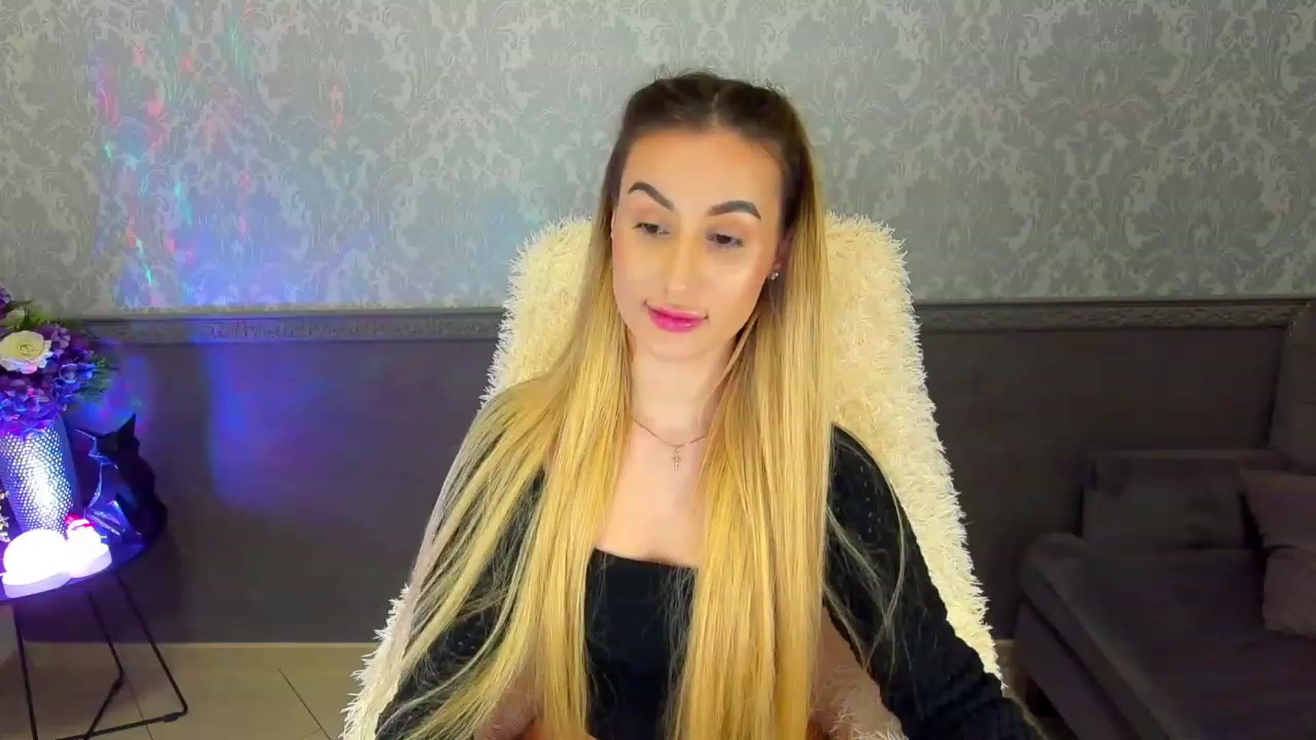 Gallery image thumbnail from LiaBrazzer's myfreecams stream on, 02/06/2023, 15:13 image 20 of 20