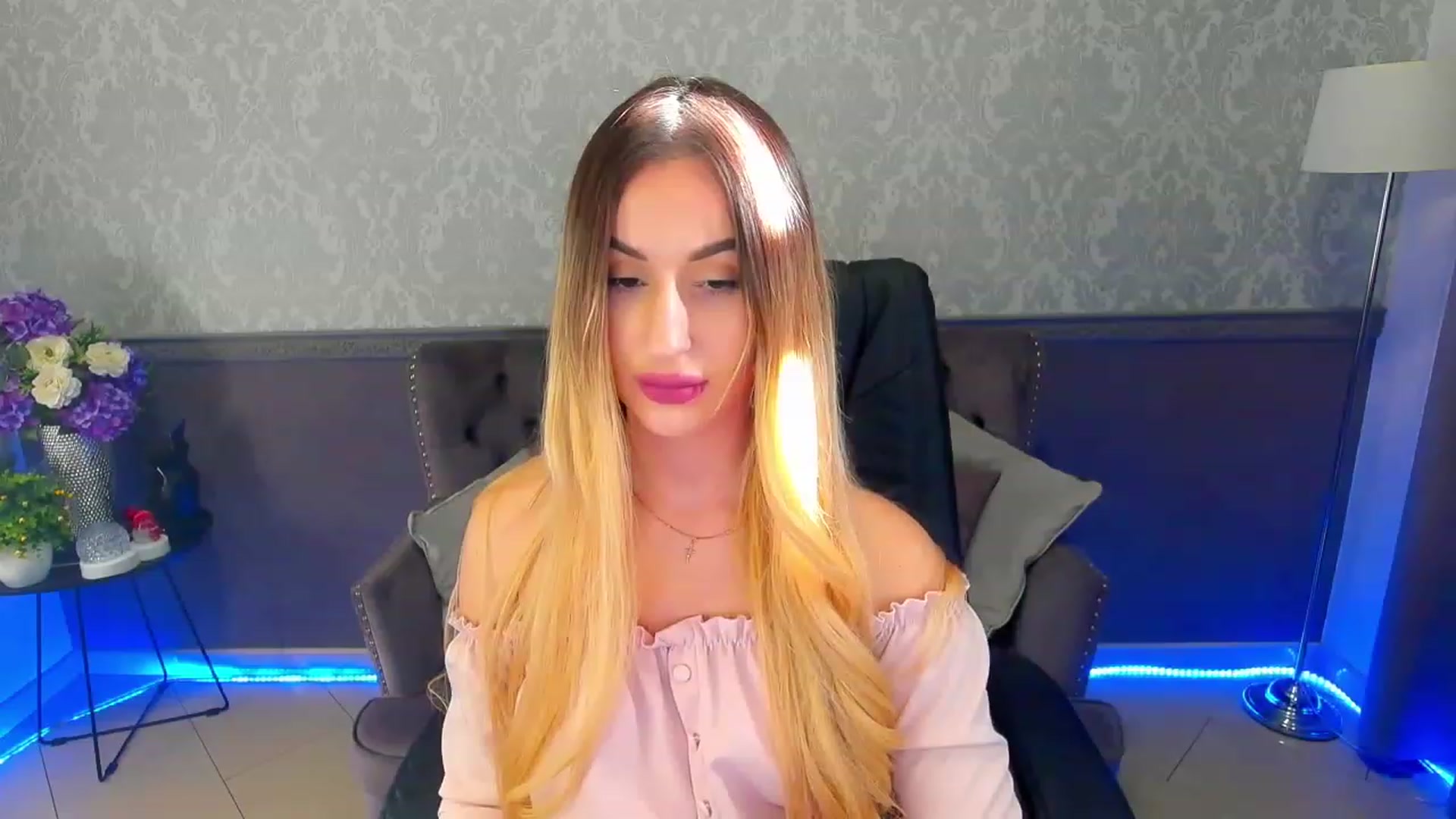 Gallery image thumbnail from LiaBrazzer's myfreecams stream on, 02/11/2023, 12:48 image 15 of 20