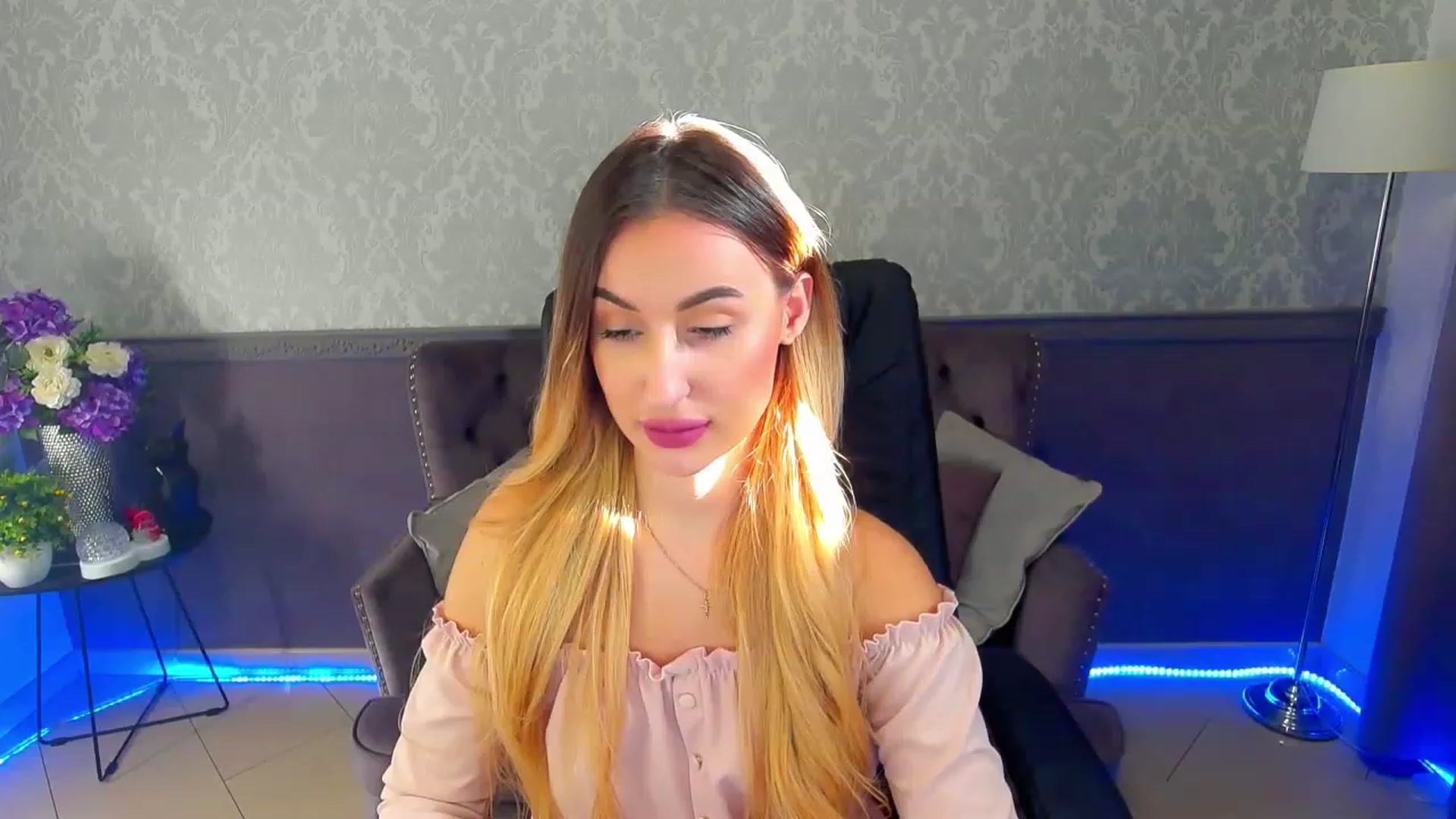 Gallery image thumbnail from LiaBrazzer's myfreecams stream on, 02/11/2023, 12:48 image 11 of 20