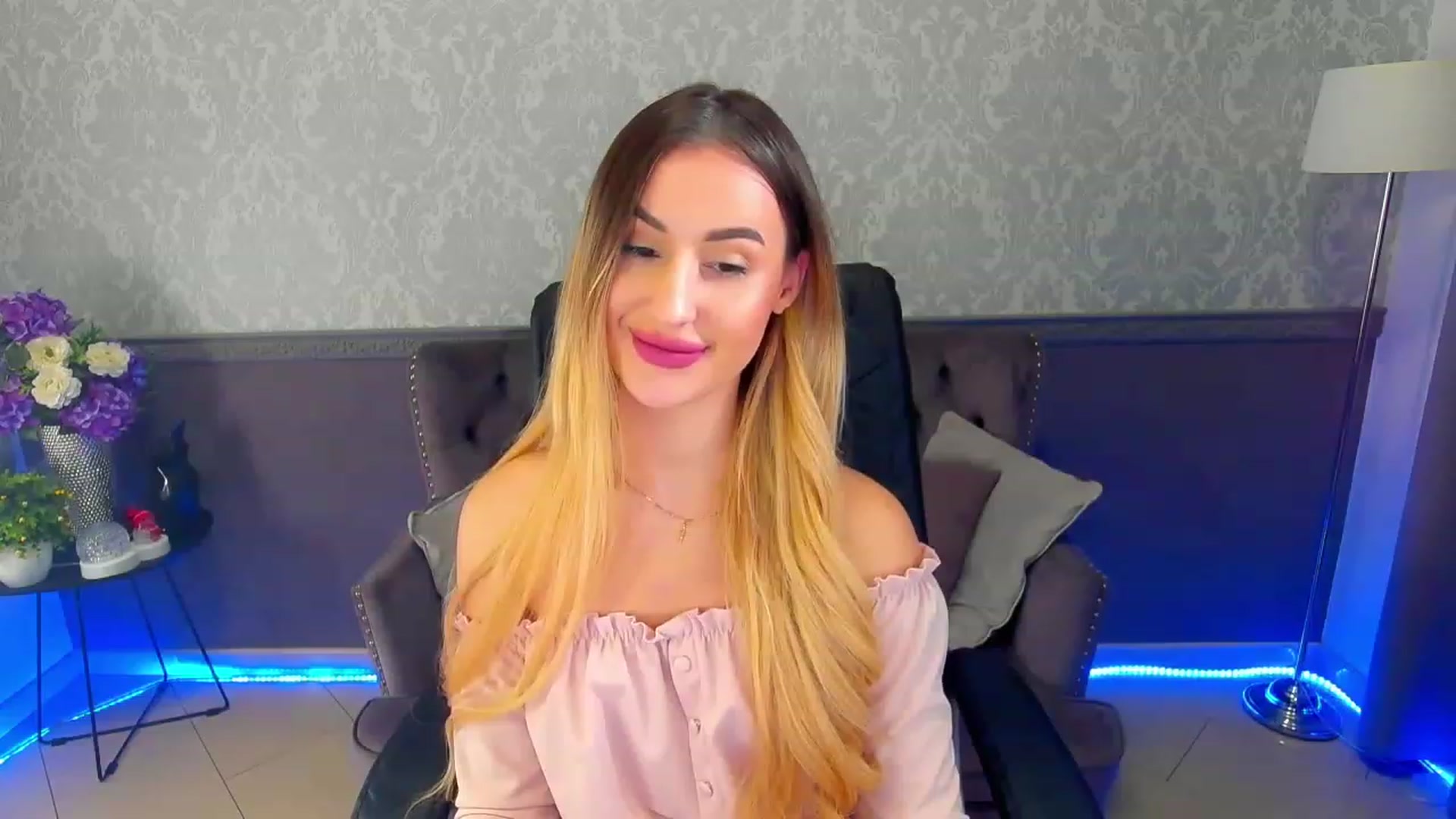Gallery image thumbnail from LiaBrazzer's myfreecams stream on, 02/11/2023, 12:48 image 20 of 20