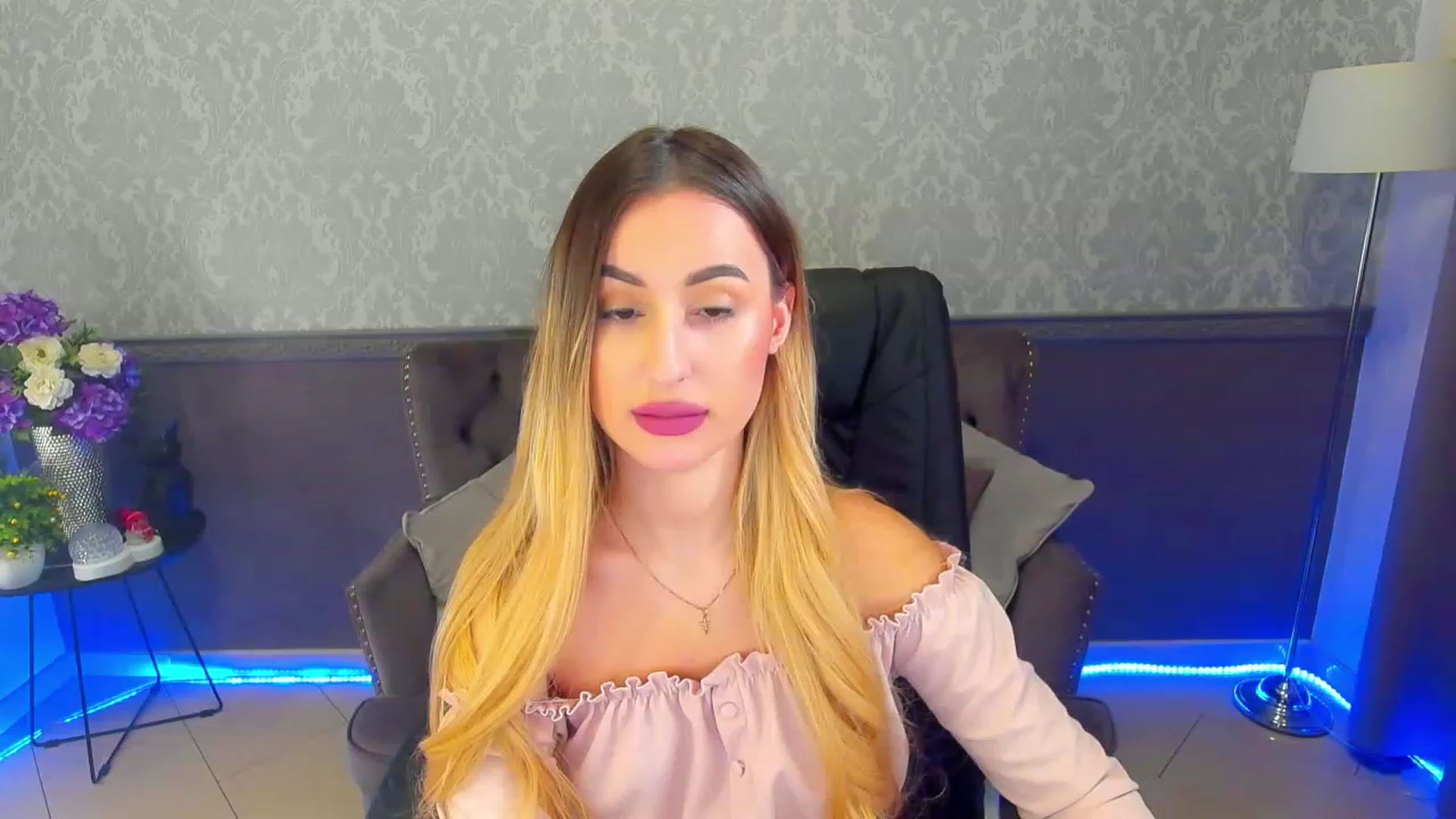Gallery image thumbnail from LiaBrazzer's myfreecams stream on, 02/11/2023, 12:48 image 3 of 20