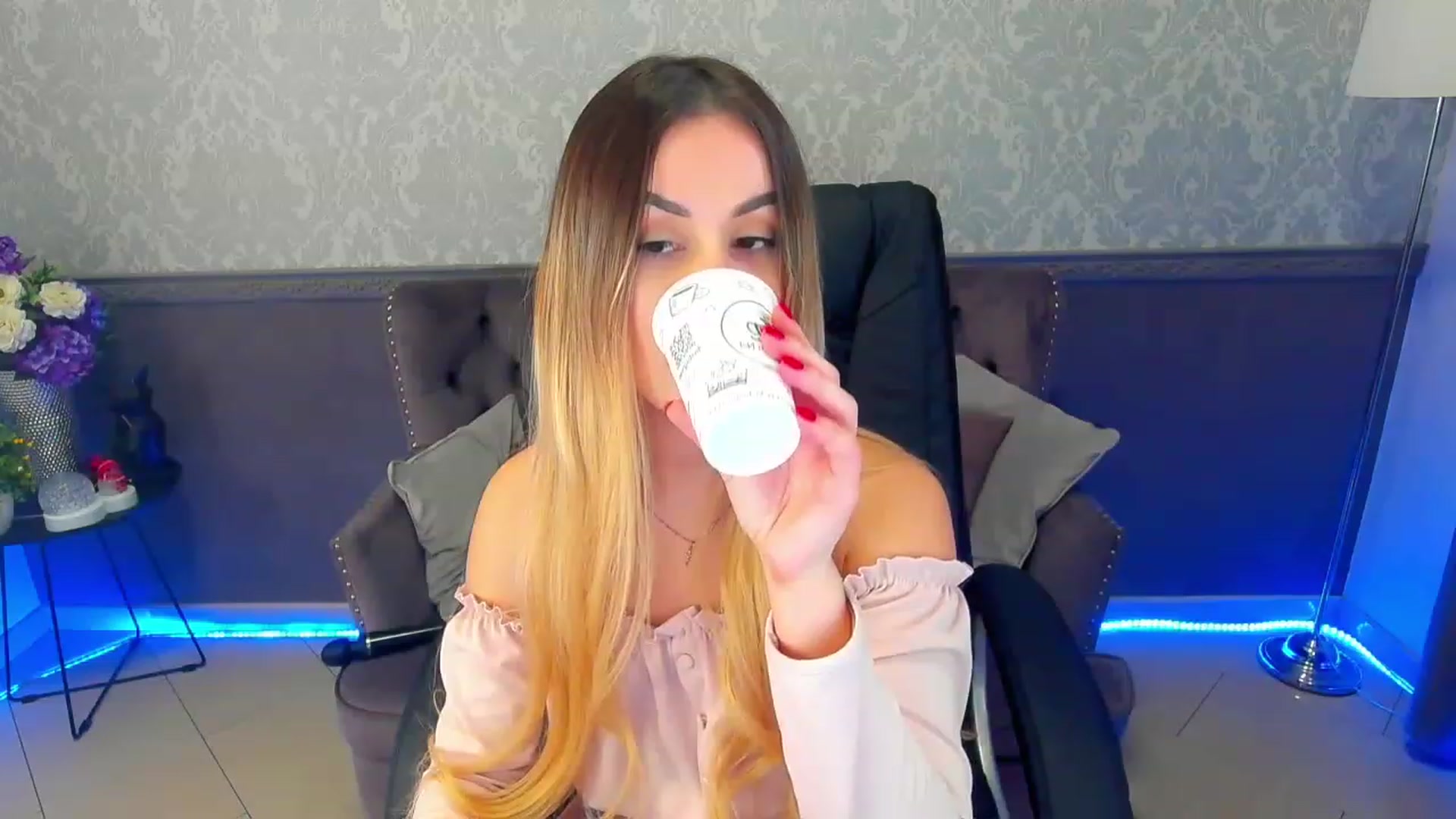 Gallery image thumbnail from LiaBrazzer's myfreecams stream on, 02/11/2023, 13:44 image 15 of 20