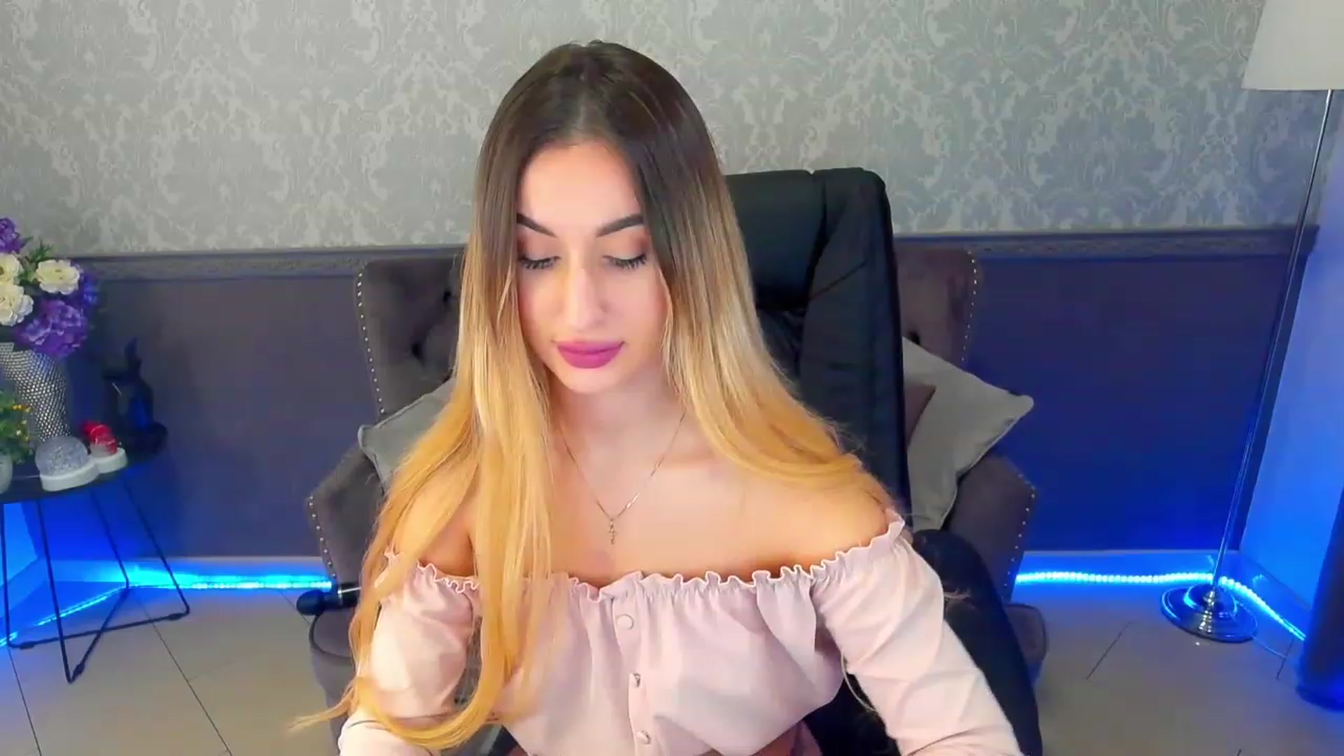 Gallery image thumbnail from LiaBrazzer's myfreecams stream on, 02/11/2023, 13:44 image 16 of 20