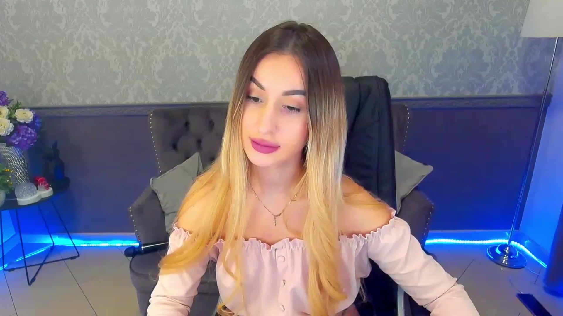 Gallery image thumbnail from LiaBrazzer's myfreecams stream on, 02/11/2023, 13:44 image 13 of 20
